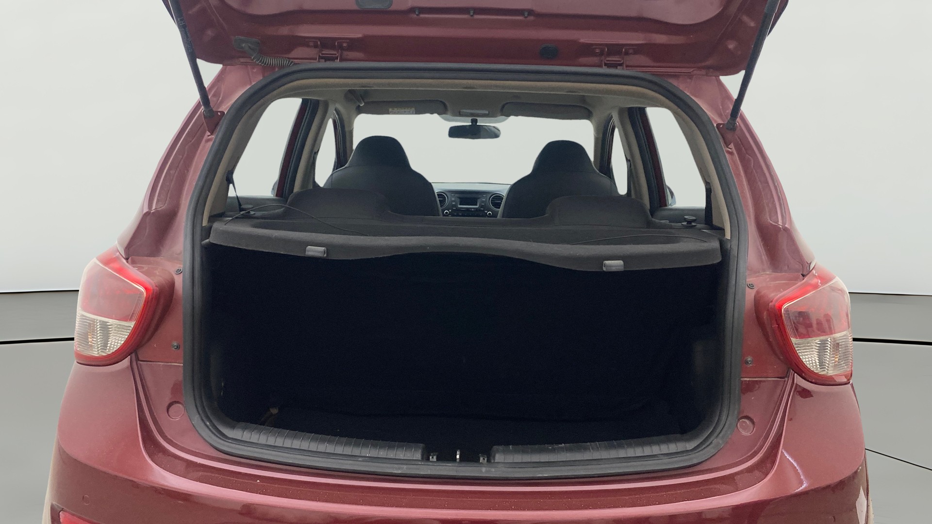 View 2016 Hyundai Grand i10 Sportz 1.2 Kappa Image 36 Used 2016 Hyundai Grand i10 Sportz 1.2 Kappa Image 36