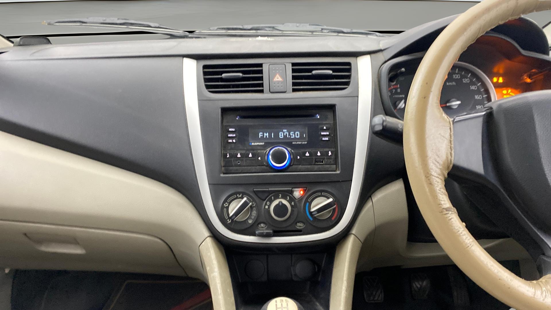 View 2014 Maruti Suzuki 1000 Base Variant Image 17 Used 2014 Maruti Suzuki 1000 Base Variant Image 17