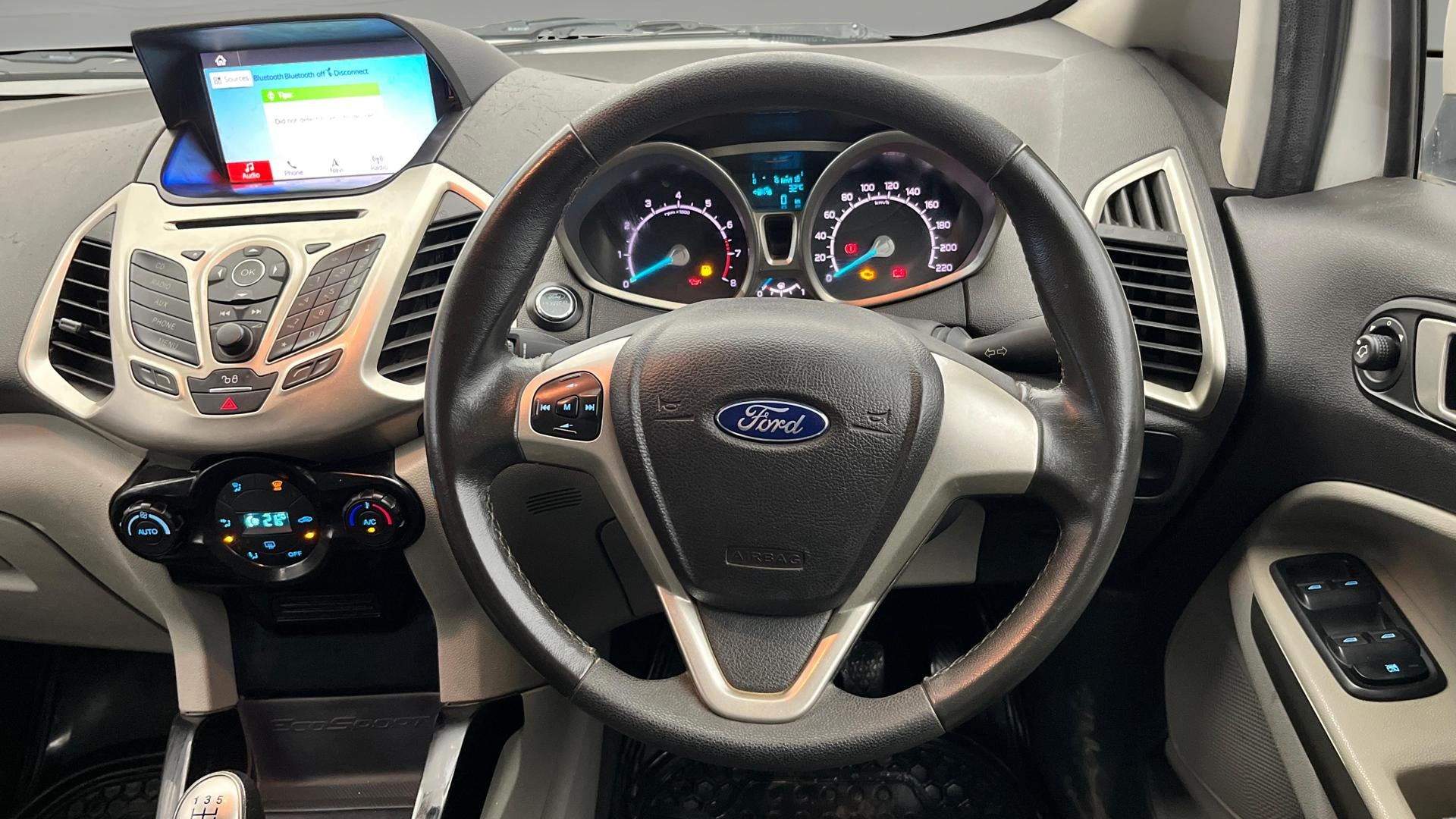 View 2017 Ford EcoSport 1.5 TDCi Diesel Ambiente BS IV Image 20 Used 2017 Ford EcoSport 1.5 TDCi Diesel Ambiente BS IV Image 20