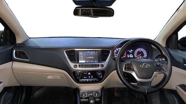 View Hyundai Verna Image 30 Used Hyundai Verna Image 30