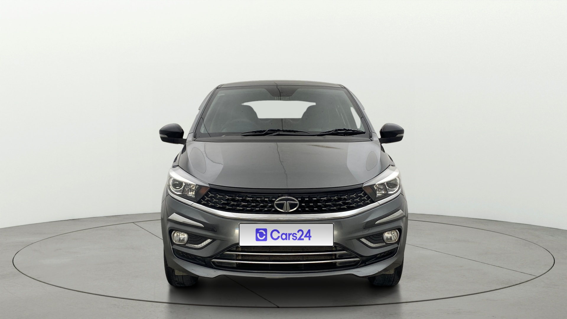 View 2022 Tata Tigor XE Diesel Image 1 Used 2022 Tata Tigor XE Diesel Image 1