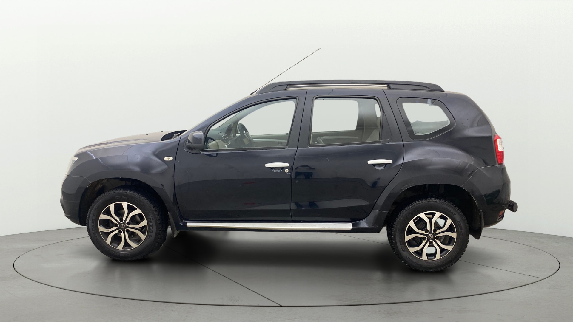 View 2015 Nissan Terrano XLD Plus 85PS Image 5 Used 2015 Nissan Terrano XLD Plus 85PS Image 5