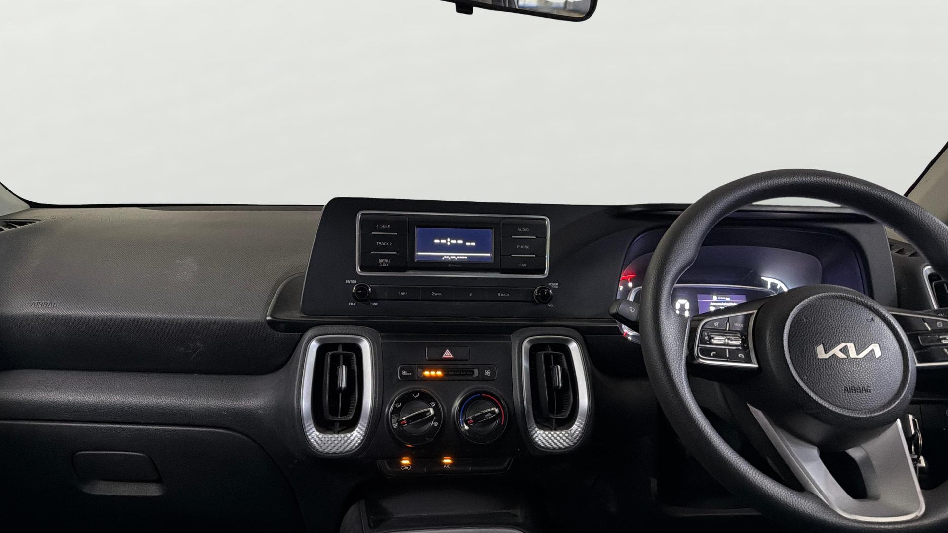 View 2021 Kia Sonet HTK Petrol Image 17 Used 2021 Kia Sonet HTK Petrol Image 17