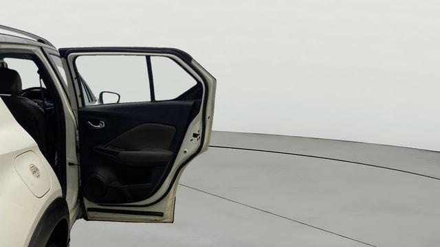 View Nissan Kicks Image 8 Used Nissan Kicks Image 8