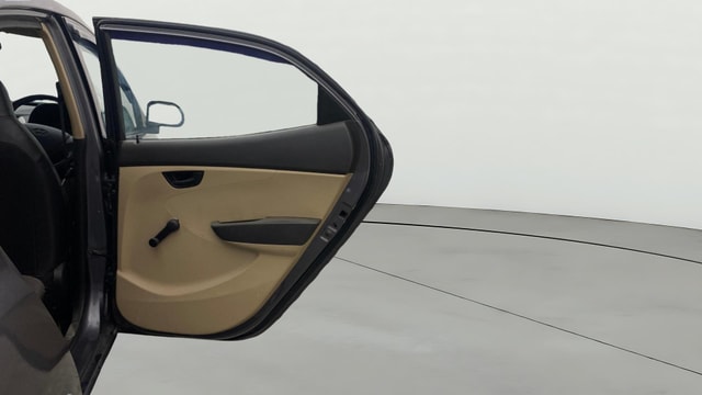 View Hyundai EON Image 7 Used Hyundai EON Image 7