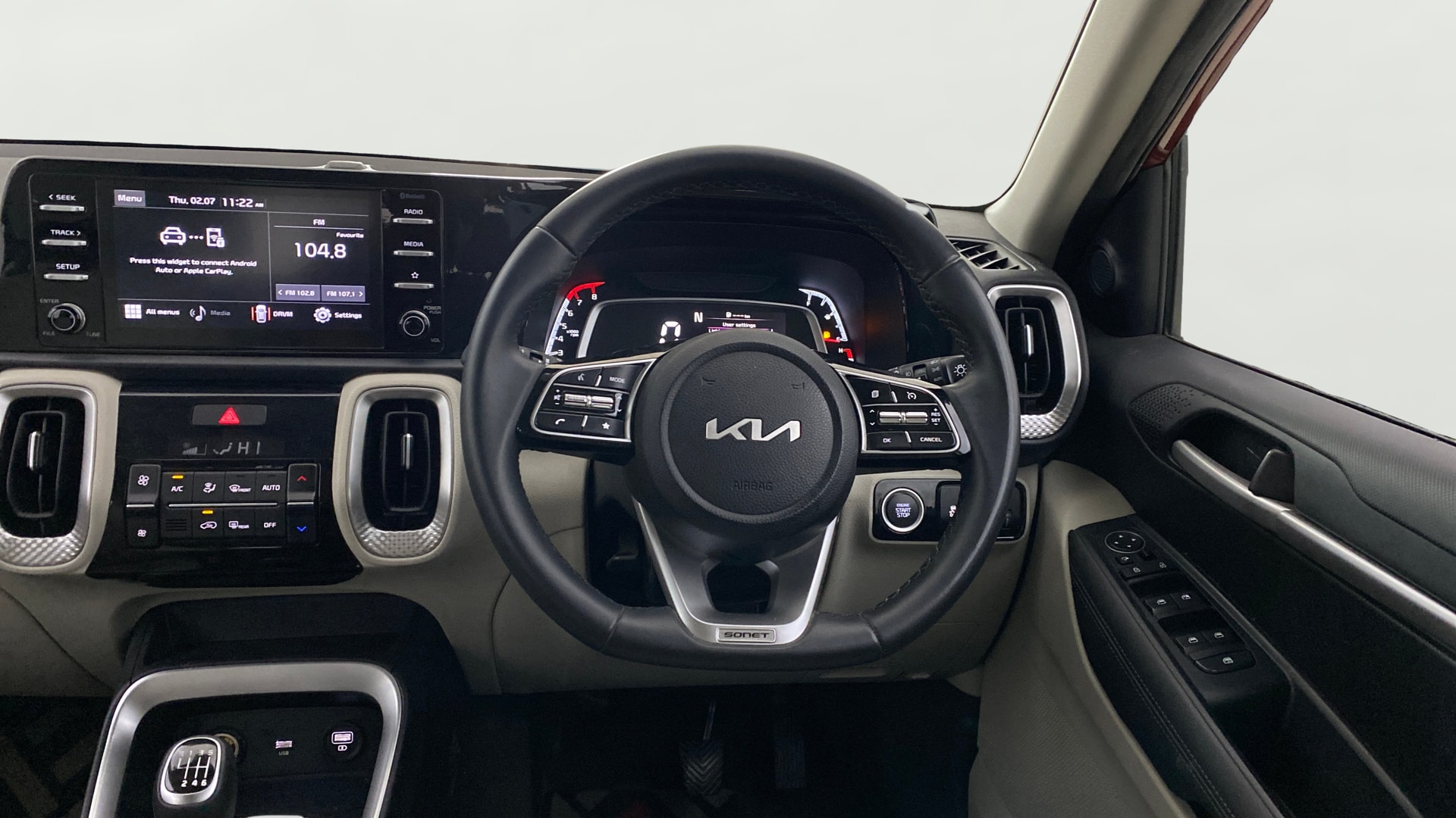 View 2023 Kia Sonet HTX iMT Petrol Image 20 Used 2023 Kia Sonet HTX iMT Petrol Image 20