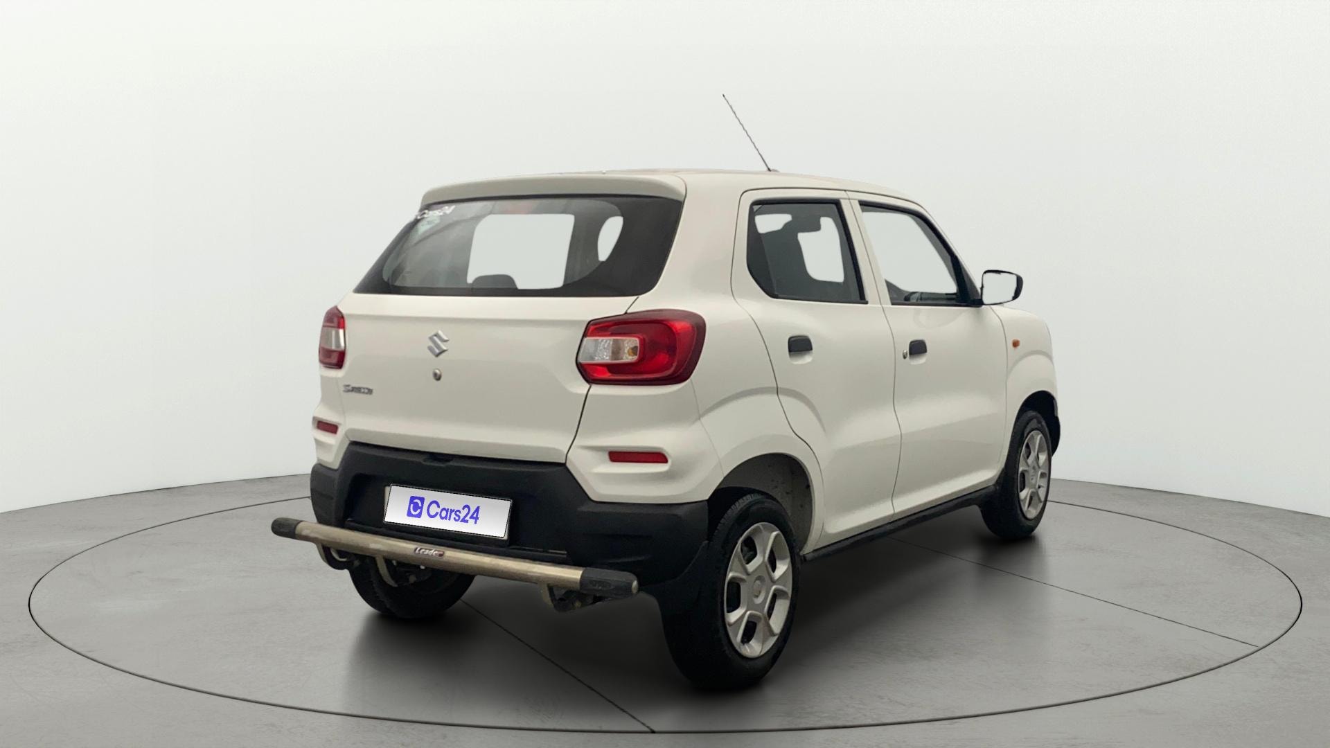 View 2025 Maruti Suzuki 1000 Base Variant Image 41 Used 2025 Maruti Suzuki 1000 Base Variant Image 41