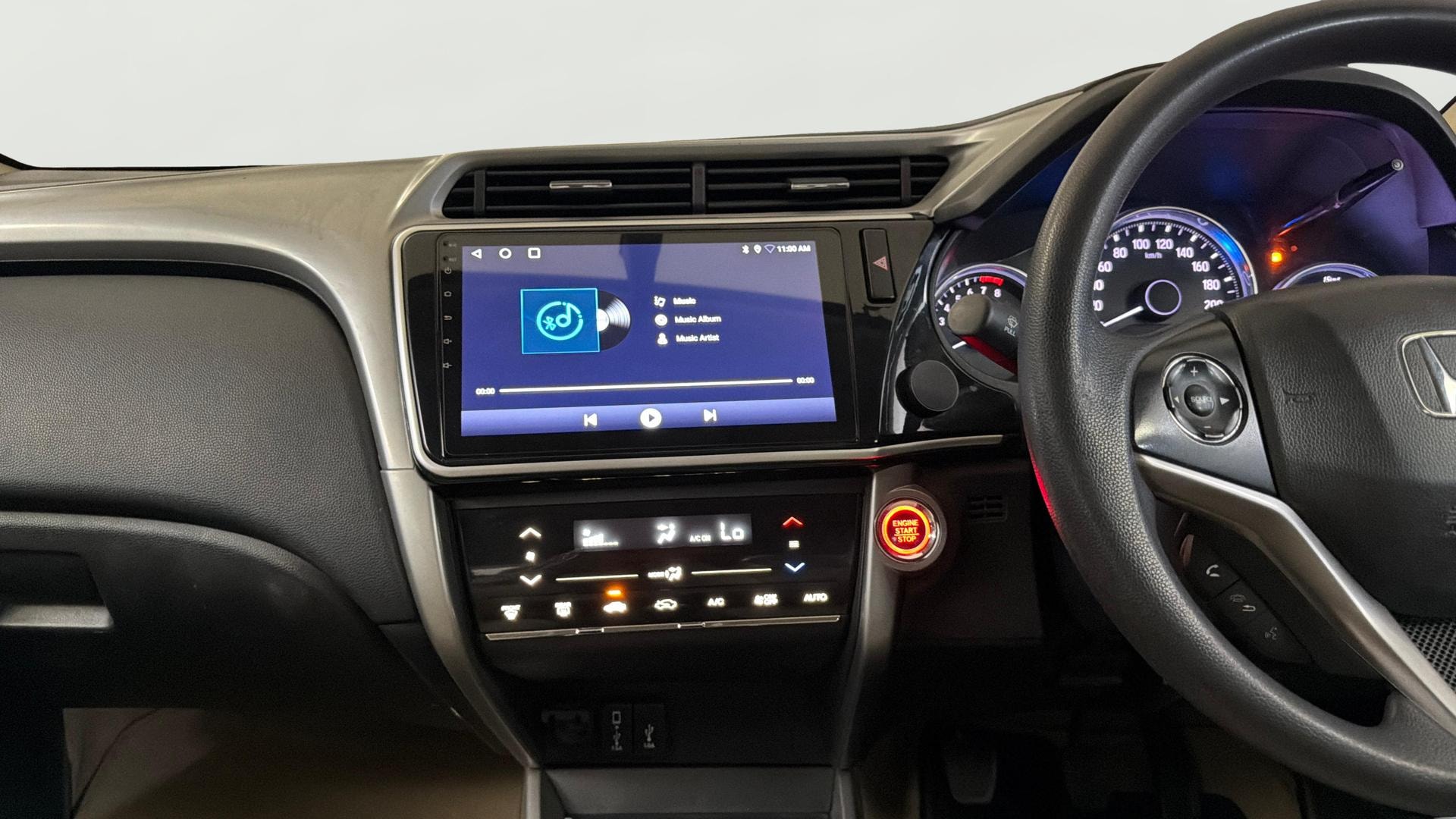 View 2023 Honda City ZX MT Diesel Anniversary Edition Image 18 Used 2023 Honda City ZX MT Diesel Anniversary Edition Image 18