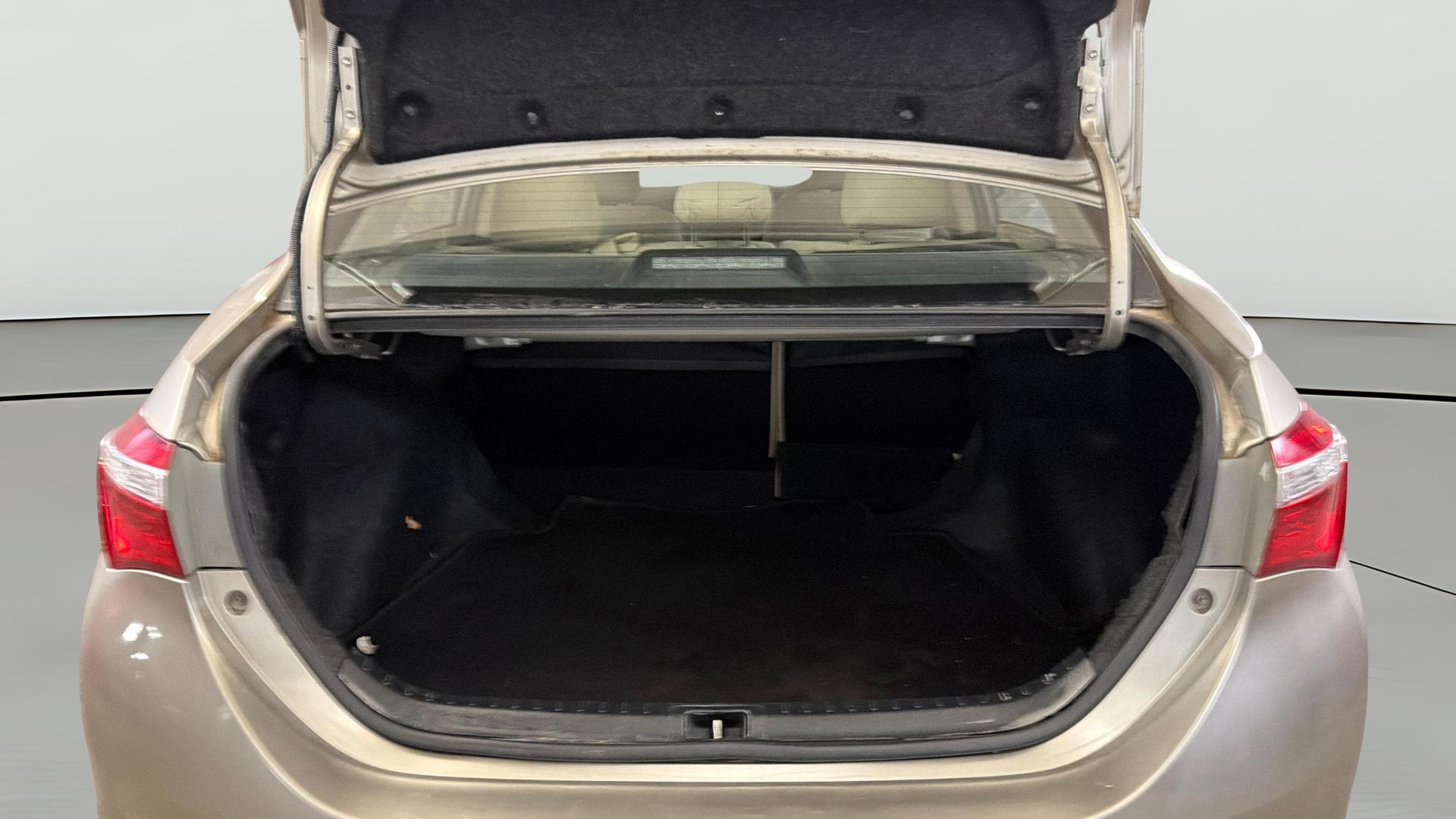 View 2015 Toyota Corolla Altis 1.8 G Image 36 Used 2015 Toyota Corolla Altis 1.8 G Image 36