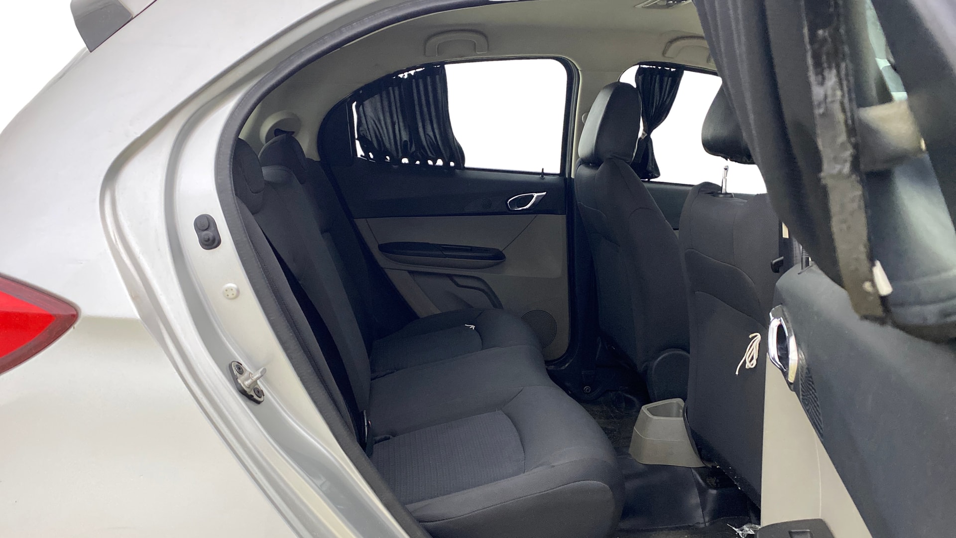 View 2018 Tata Tiago Revotorq XB Image 28 Used 2018 Tata Tiago Revotorq XB Image 28