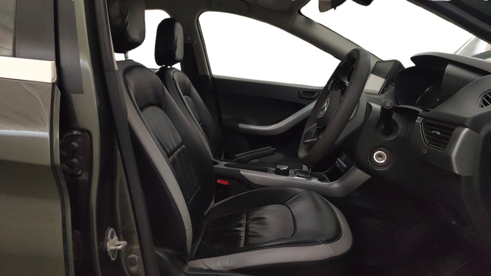 View 2021 Tata Nexon Revotron XE Image 17 Used 2021 Tata Nexon Revotron XE Image 17