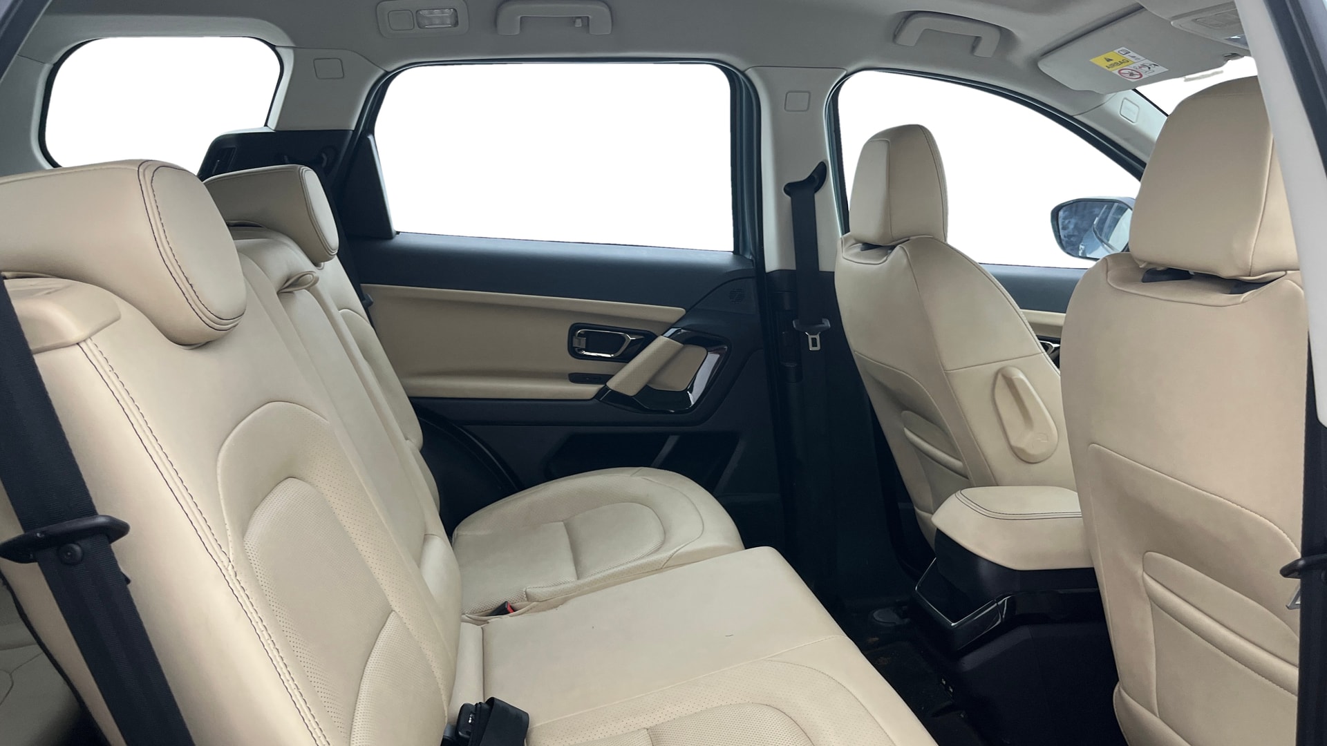 View 2022 Tata Safari XZA Plus Image 37 Used 2022 Tata Safari XZA Plus Image 37