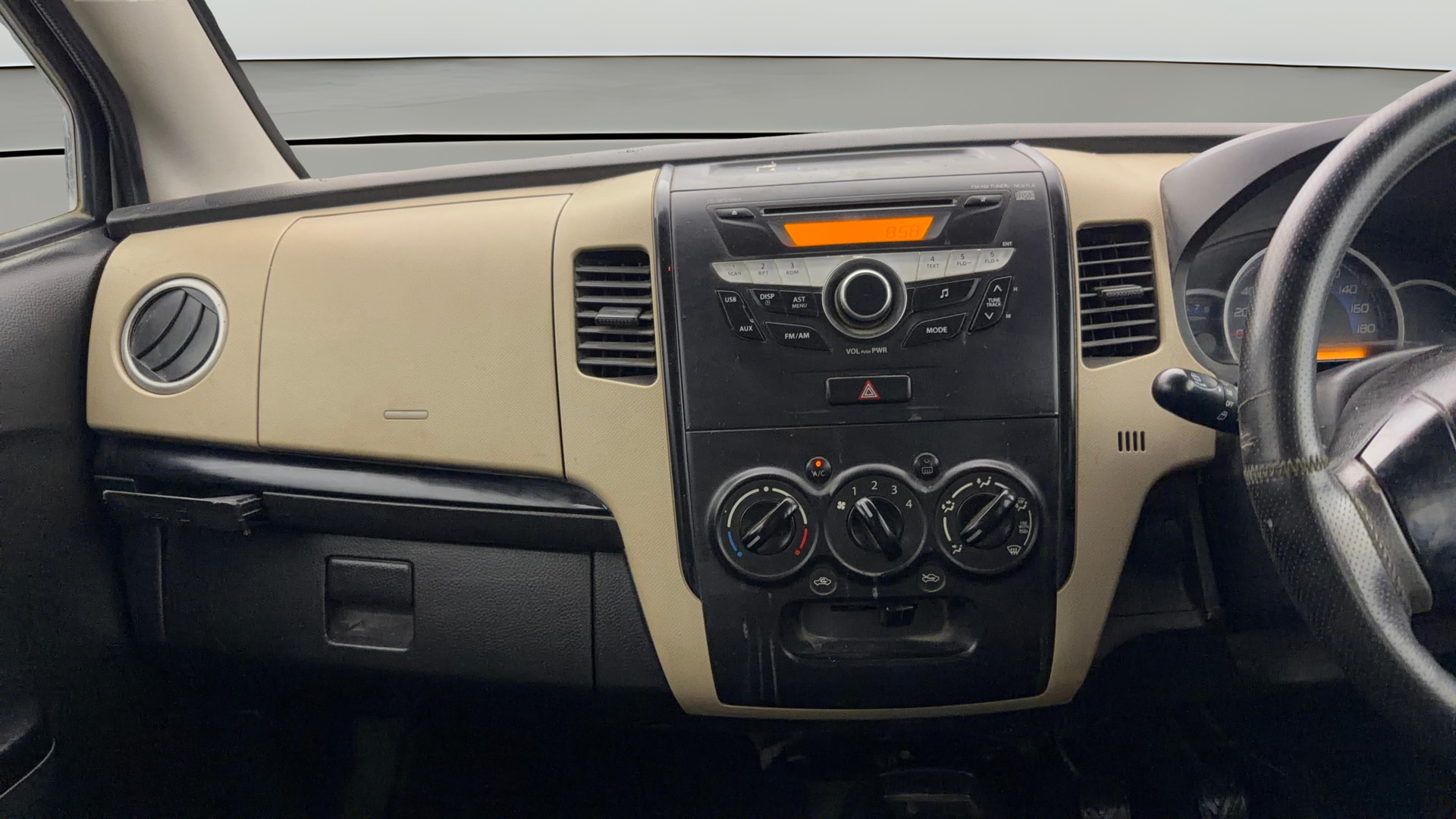View 2018 Maruti Suzuki 1000 Base Variant Image 17 Used 2018 Maruti Suzuki 1000 Base Variant Image 17
