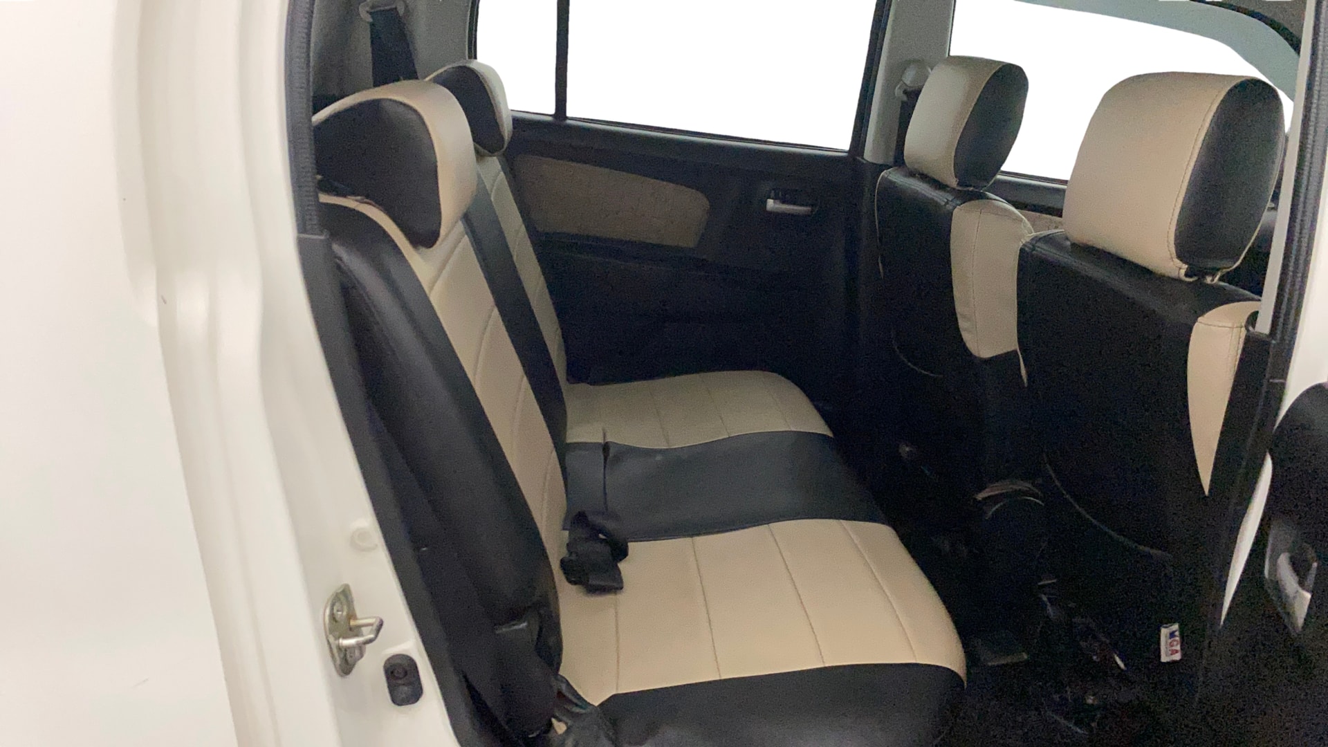 View 2019 Maruti Suzuki 1000 Base Variant Image 28 Used 2019 Maruti Suzuki 1000 Base Variant Image 28