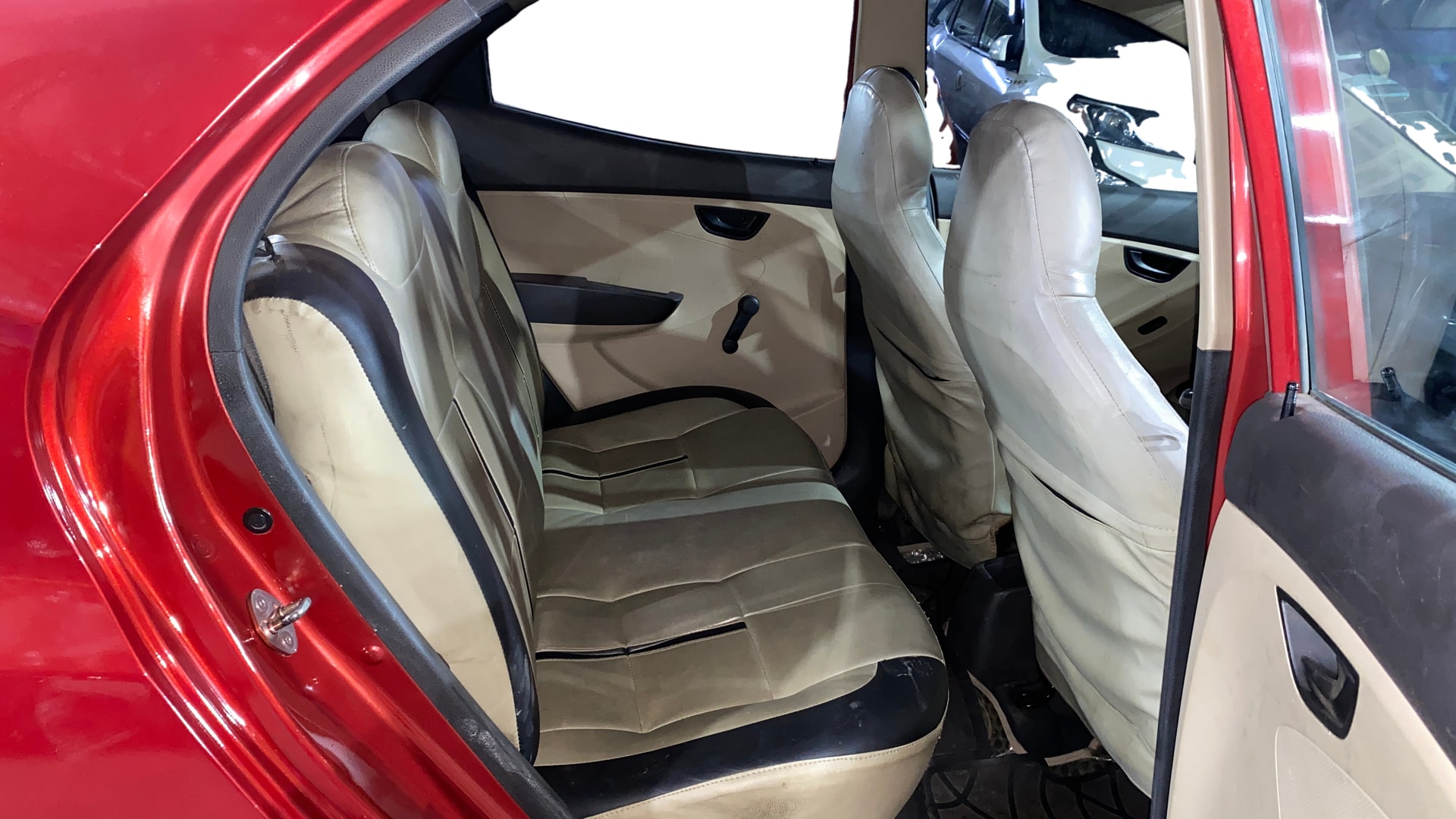 View 2014 Hyundai EON Era Plus Image 28 Used 2014 Hyundai EON Era Plus Image 28