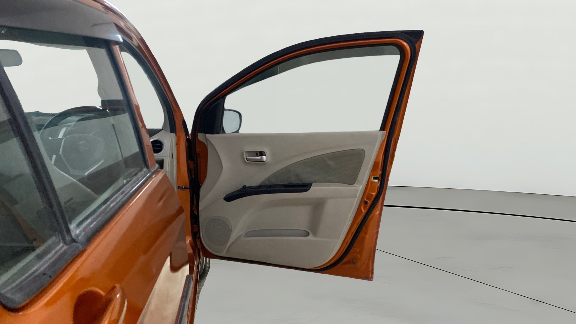 View 2018 Maruti Suzuki 1000 Base Variant Image 44 Used 2018 Maruti Suzuki 1000 Base Variant Image 44