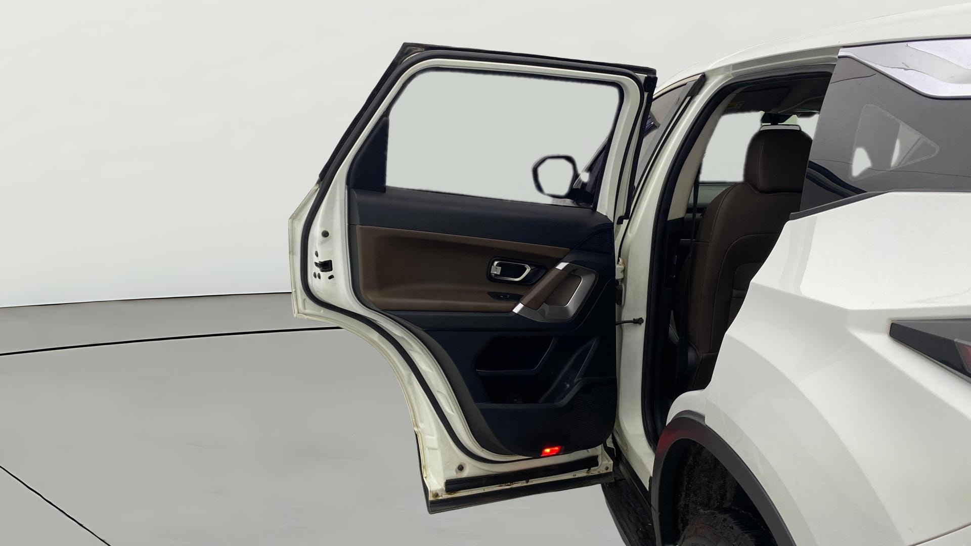 View 2019 Tata Harrier XE Image 23 Used 2019 Tata Harrier XE Image 23