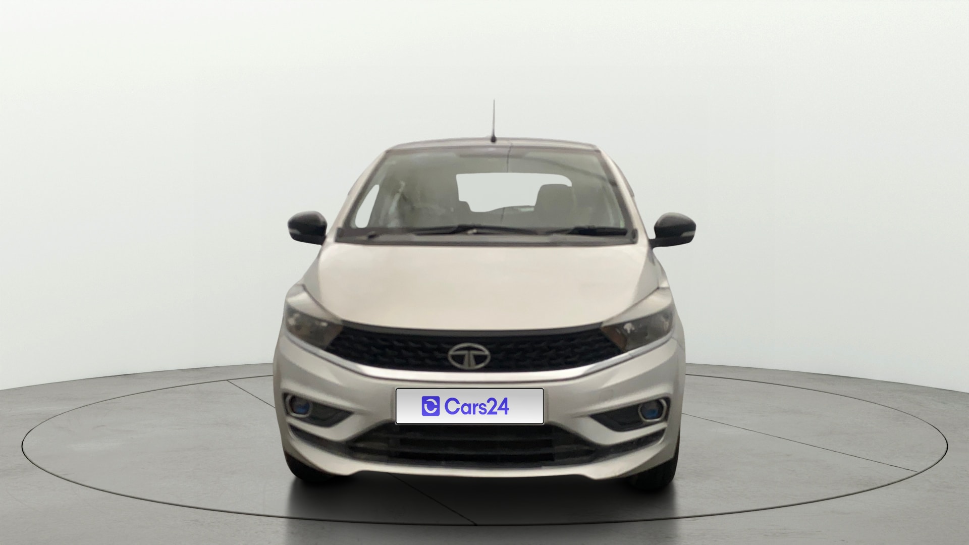 View 2020 Tata Tiago Revotorq XB Image 1 Used 2020 Tata Tiago Revotorq XB Image 1