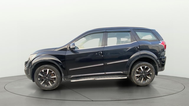 View Mahindra XUV500 Image 28 Used Mahindra XUV500 Image 28