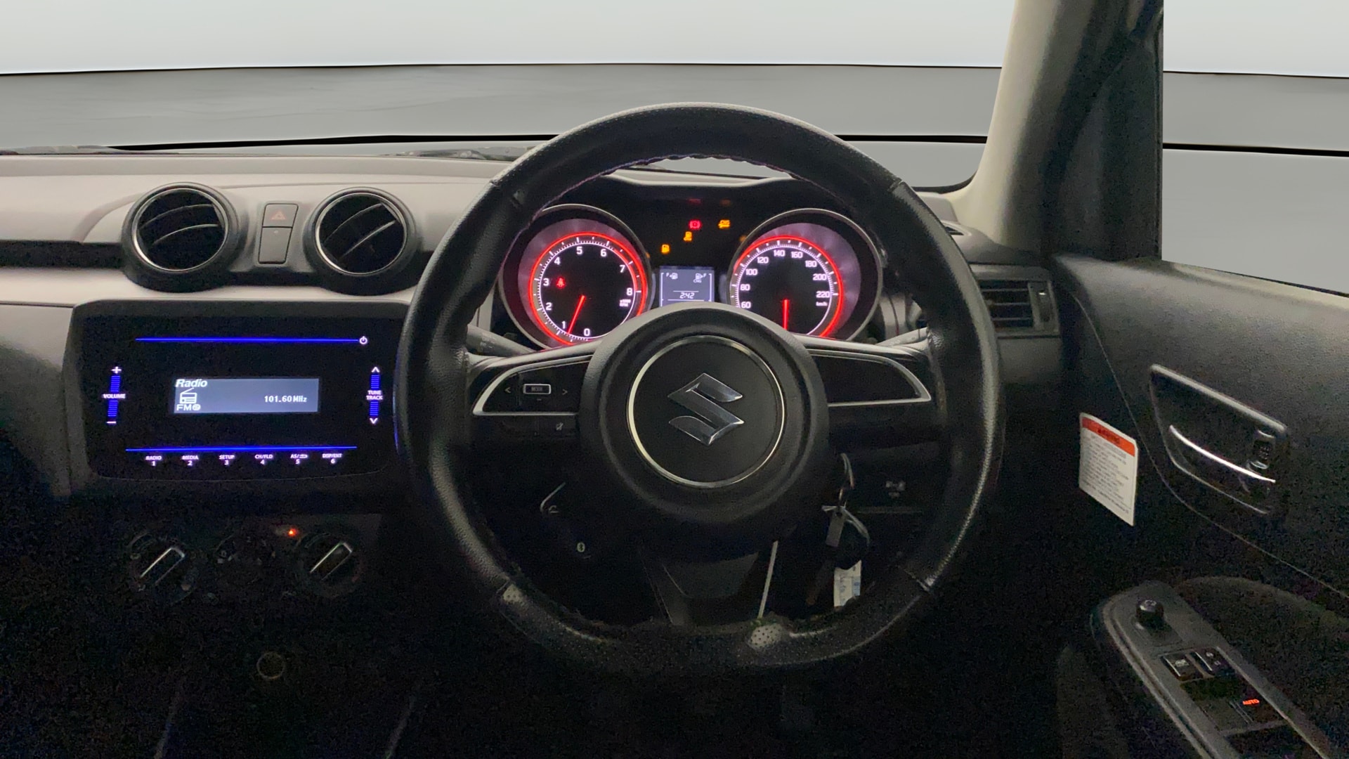 View 2024 Maruti Suzuki 1000 Base Variant Image 20 Used 2024 Maruti Suzuki 1000 Base Variant Image 20