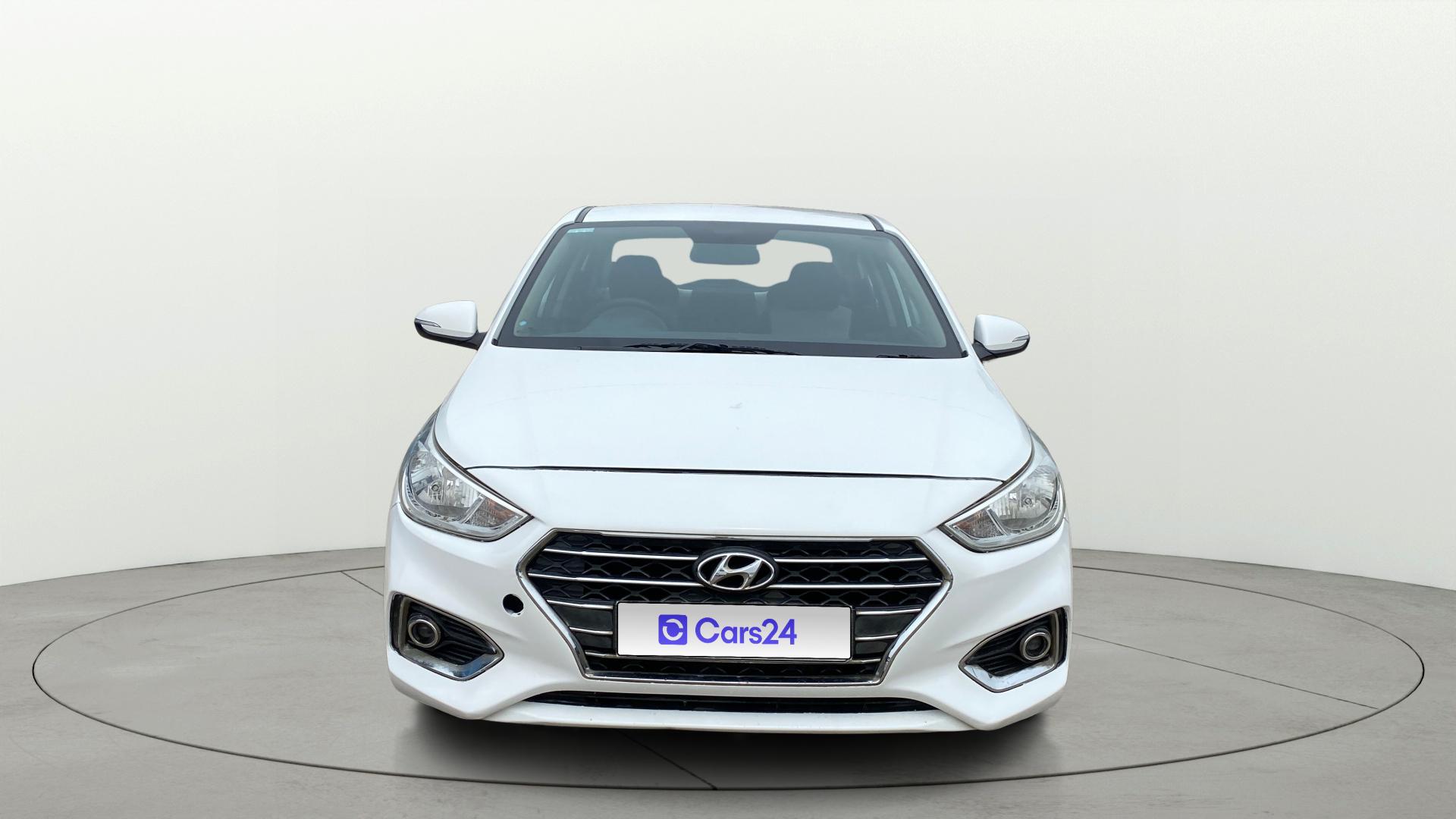 2018 ह्युंडई वरना 1.6 CRDI EX 2018 ह्युंडई वरना 1.6 CRDI EX