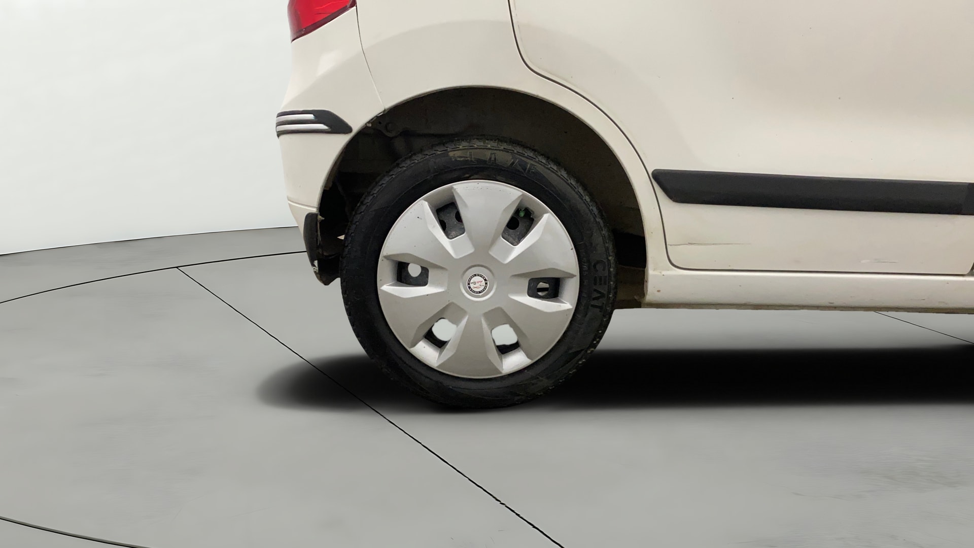 View 2019 Maruti Suzuki 1000 Base Variant Image 23 Used 2019 Maruti Suzuki 1000 Base Variant Image 23