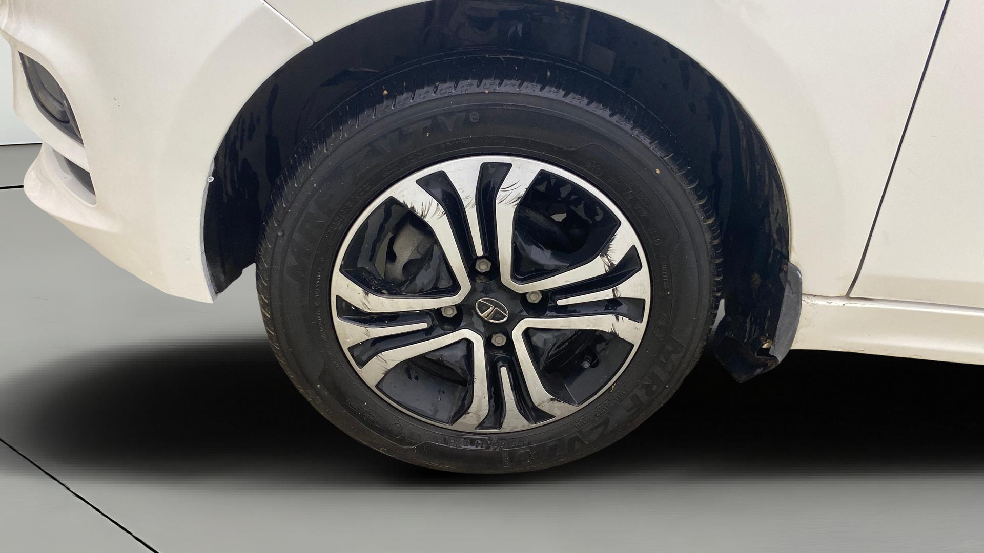 View 2023 Tata Tiago Revotorq XB Image 32 Used 2023 Tata Tiago Revotorq XB Image 32