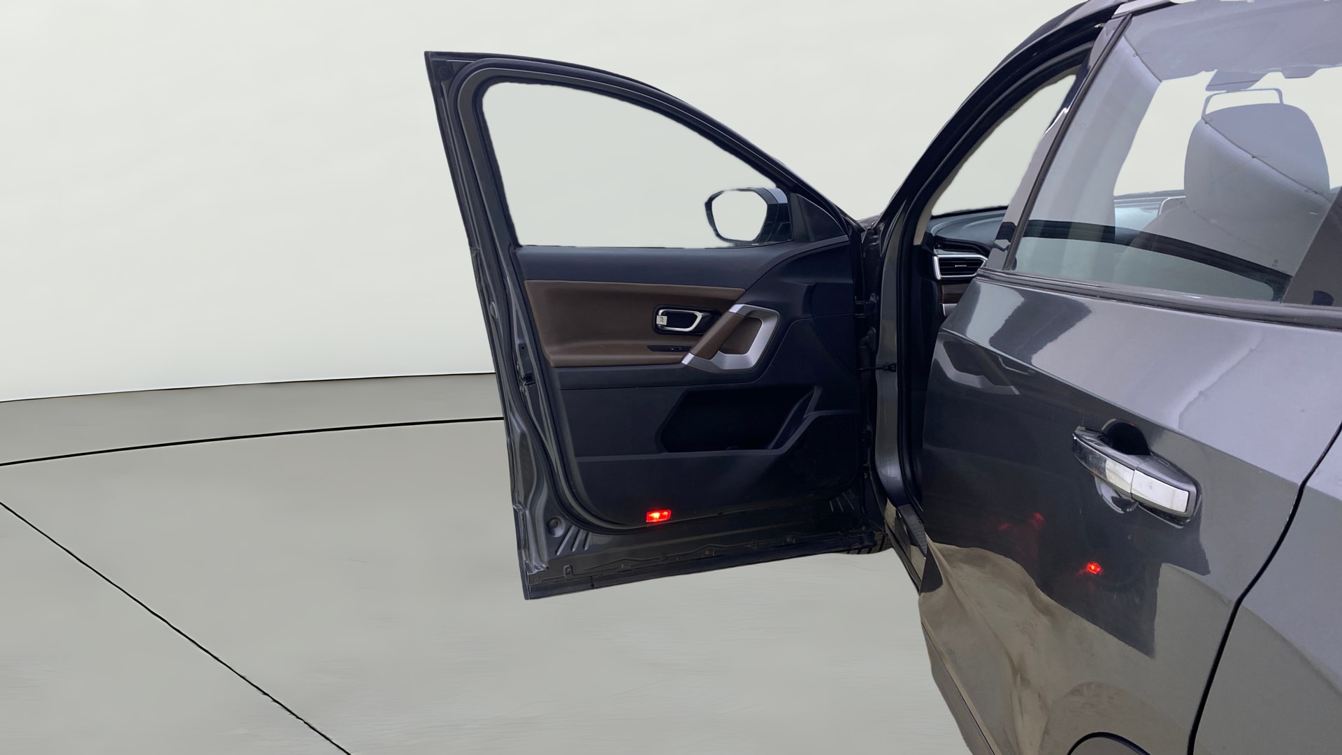 View 2022 Tata Harrier XE Image 38 Used 2022 Tata Harrier XE Image 38