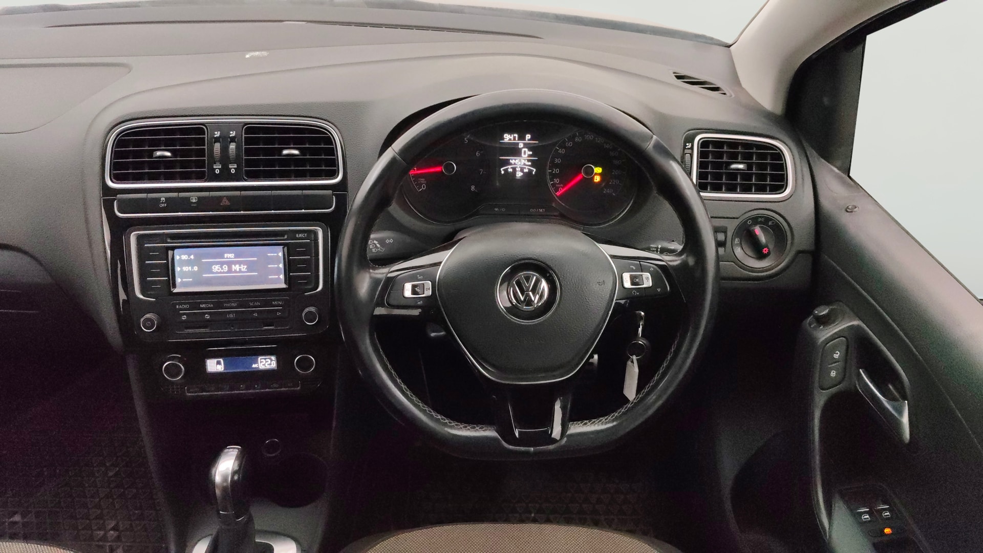 View 2015 Volkswagen Polo GT TSI Image 20 Used 2015 Volkswagen Polo GT TSI Image 20