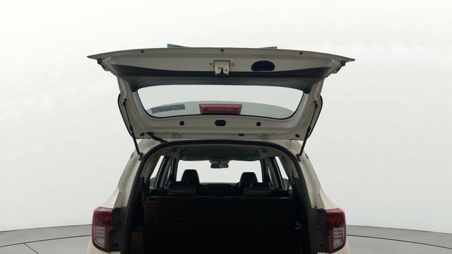 View Kia Carens Image 18 Used Kia Carens Image 18