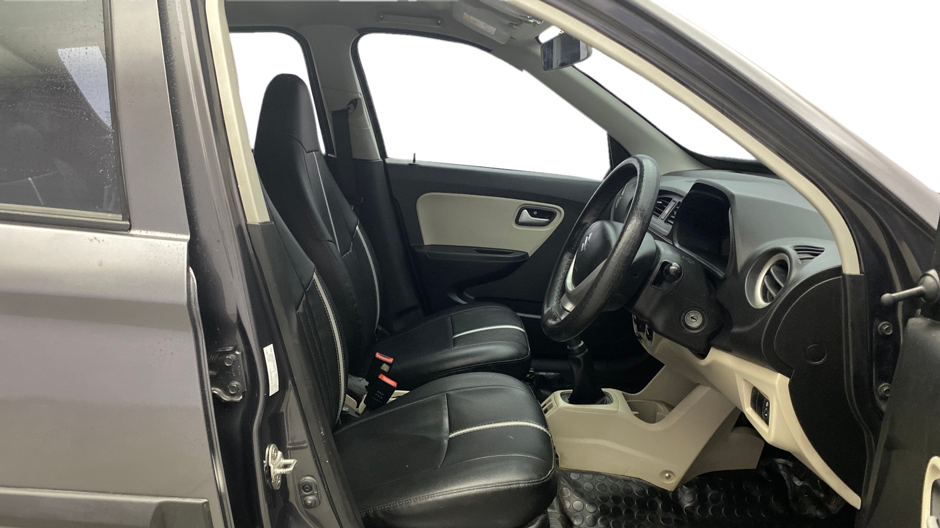 View 2022 Maruti Suzuki 1000 Base Variant Image 25 Used 2022 Maruti Suzuki 1000 Base Variant Image 25