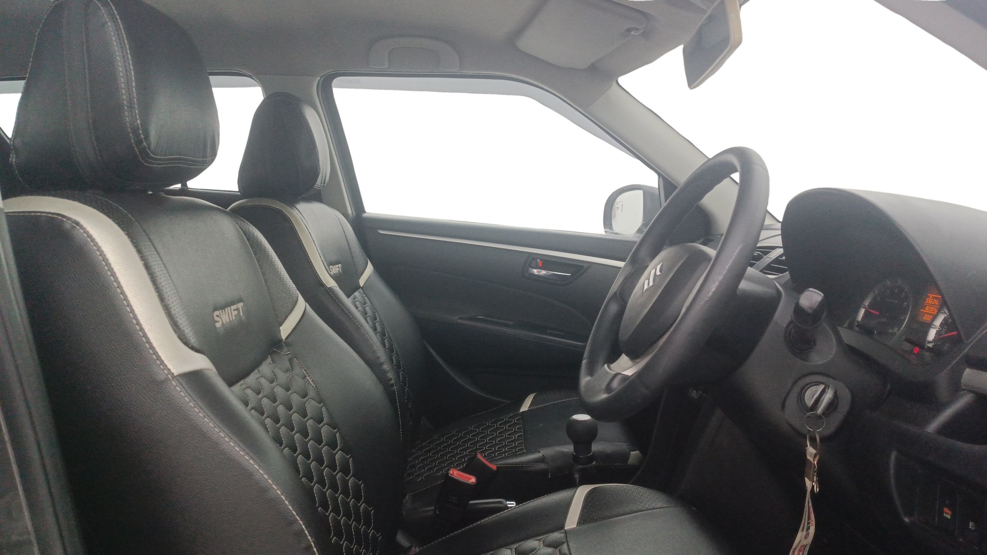 View 2015 Maruti Suzuki 1000 Base Variant Image 17 Used 2015 Maruti Suzuki 1000 Base Variant Image 17