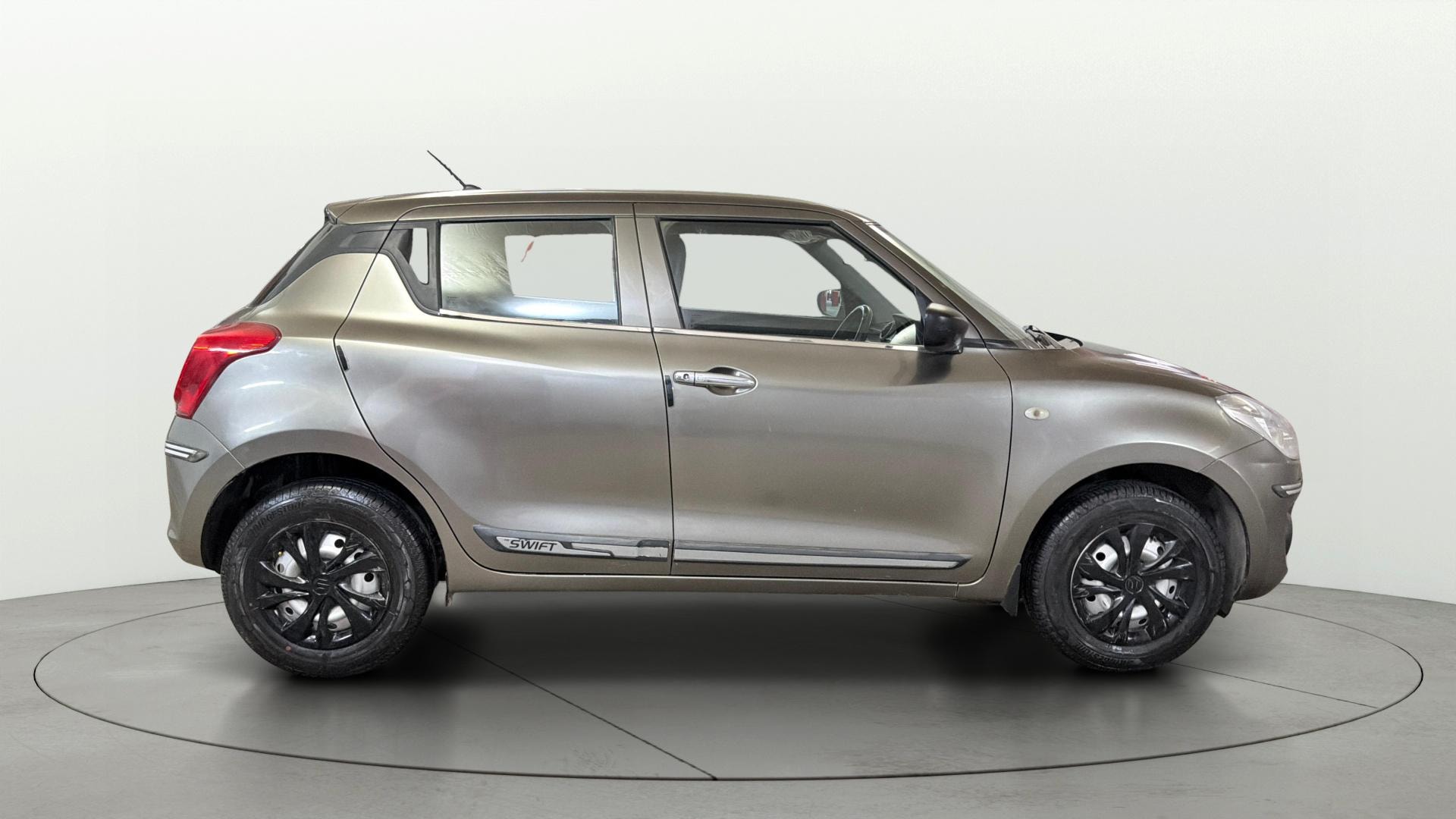 View 2022 Maruti Suzuki 1000 Base Variant Image 9 Used 2022 Maruti Suzuki 1000 Base Variant Image 9