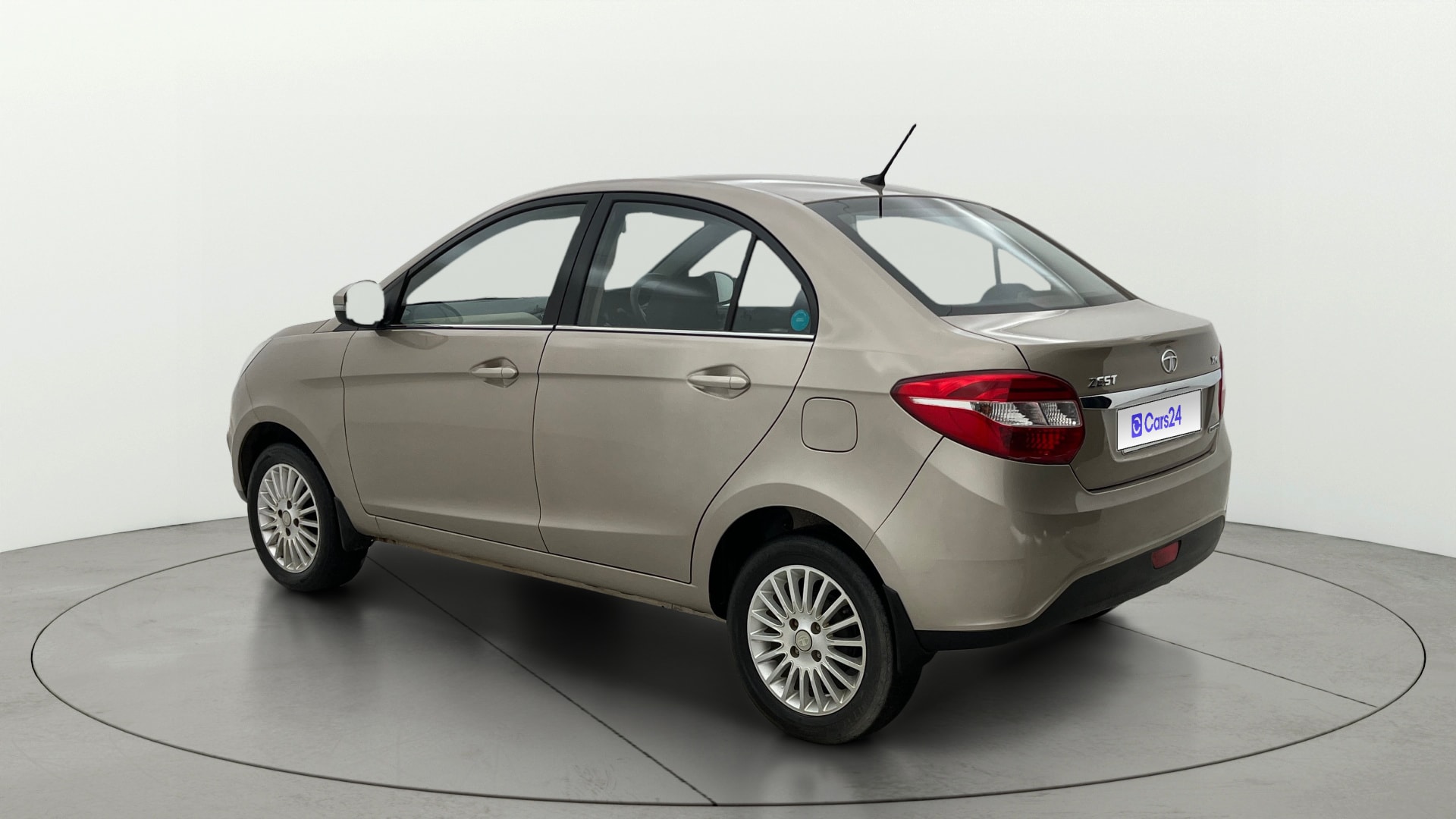 View 2015 Tata Zest XM Petrol Image 2 Used 2015 Tata Zest XM Petrol Image 2