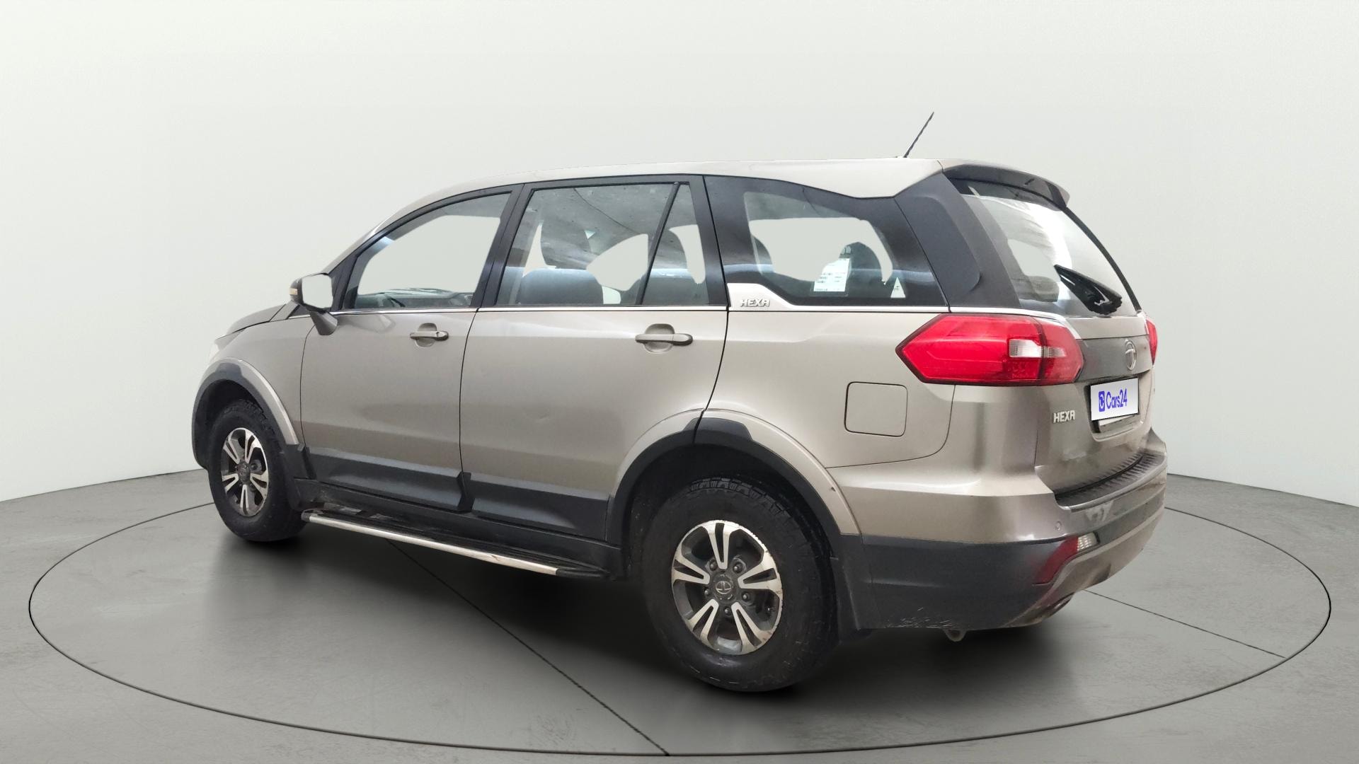 View 2017 Tata Hexa XM 4X2 Image 2 Used 2017 Tata Hexa XM 4X2 Image 2