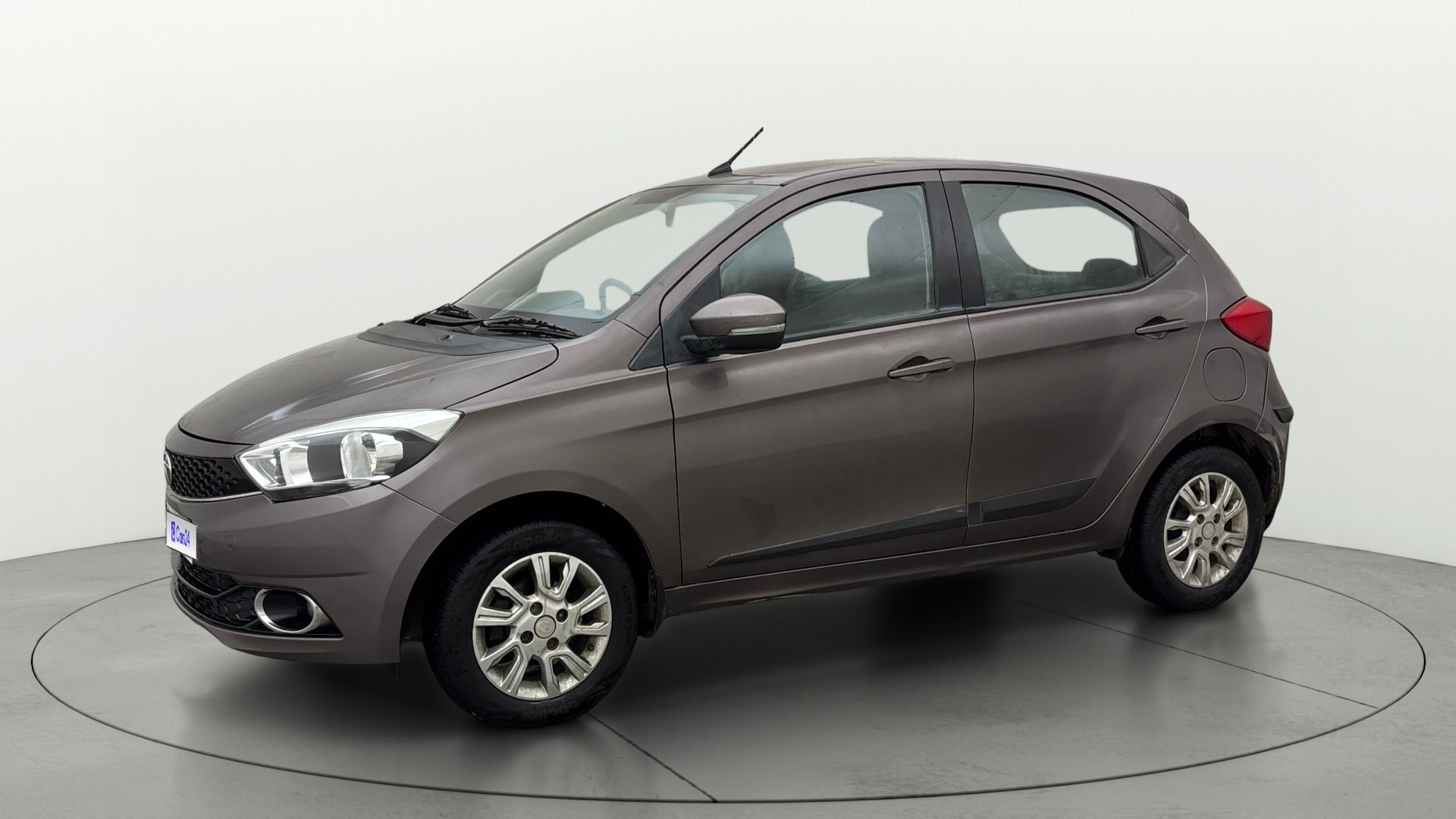 View 2018 Tata Tiago Revotorq XB Image 34 Used 2018 Tata Tiago Revotorq XB Image 34
