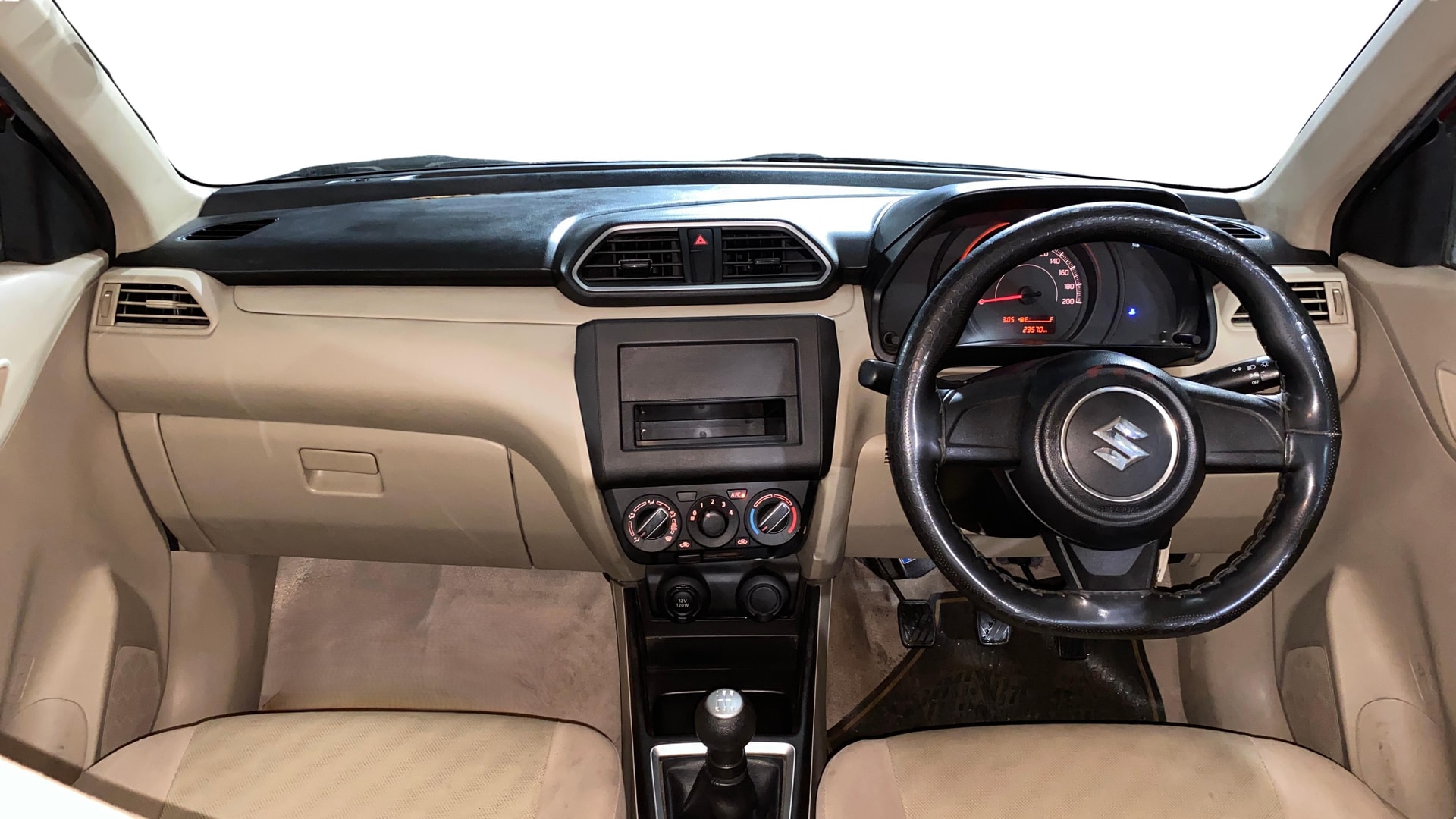 View 2017 Maruti Suzuki 1000 Base Variant Image 15 Used 2017 Maruti Suzuki 1000 Base Variant Image 15