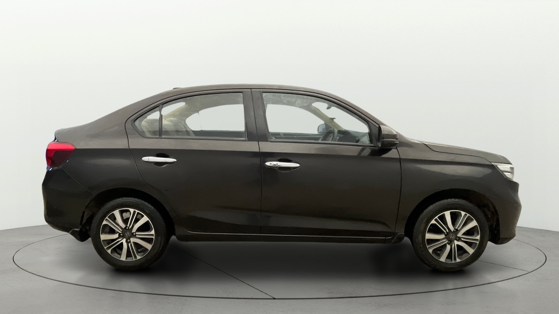 View 2023 Honda Amaze E MT Petrol BS IV Image 8 Used 2023 Honda Amaze E MT Petrol BS IV Image 8