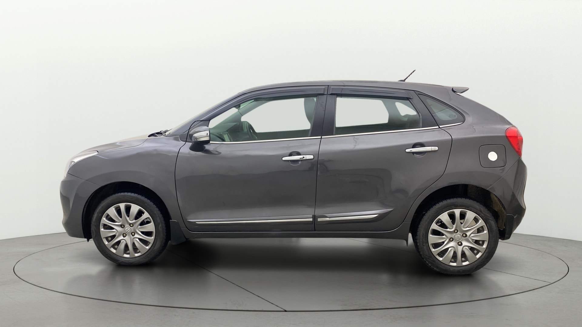 View 2018 Maruti Suzuki 1000 Base Variant Image 5 Used 2018 Maruti Suzuki 1000 Base Variant Image 5