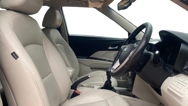 View Mahindra XUV300 Image 18 Used Mahindra XUV300 Image 18