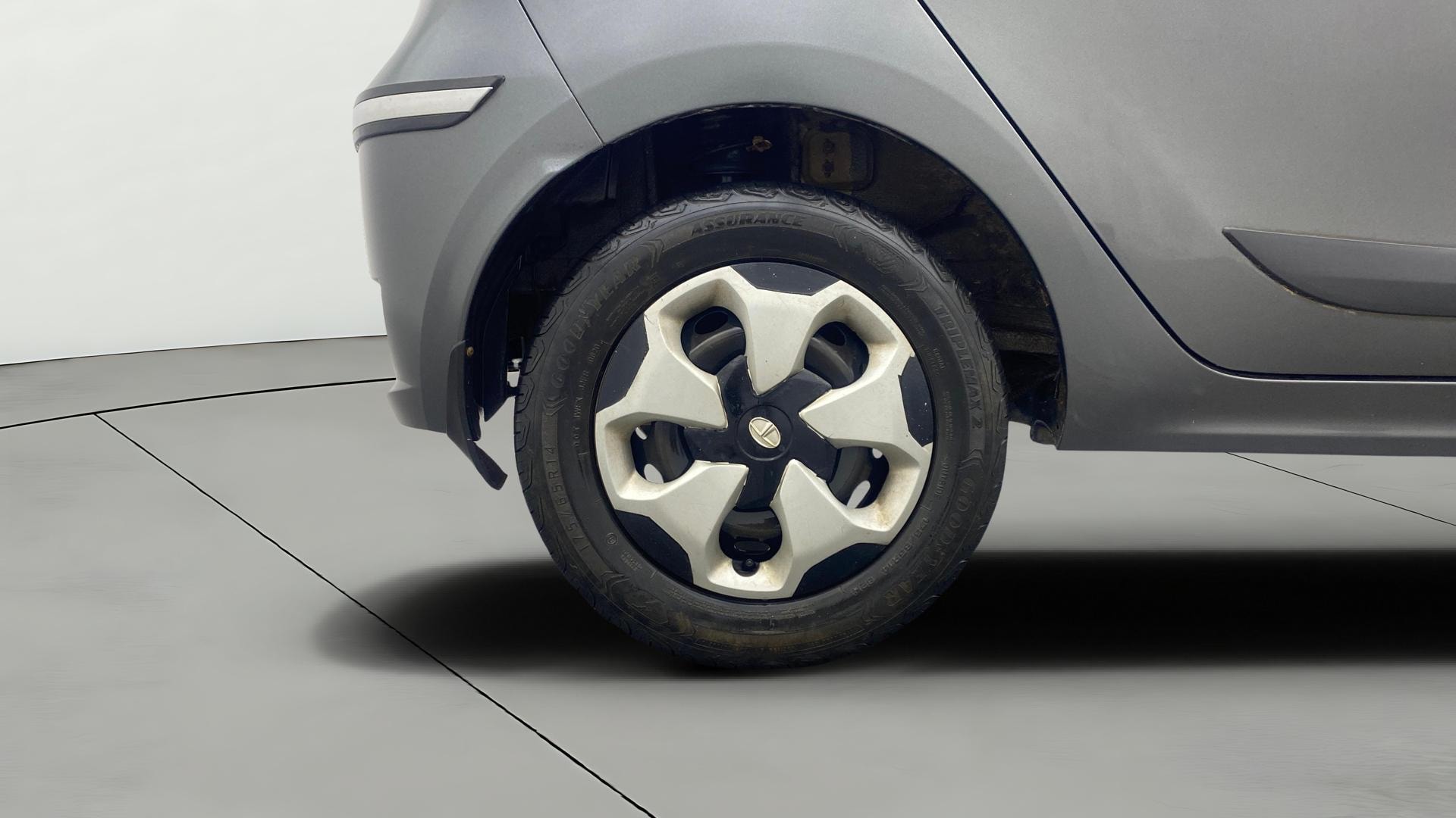 View 2020 Tata Tiago Revotorq XB Image 24 Used 2020 Tata Tiago Revotorq XB Image 24