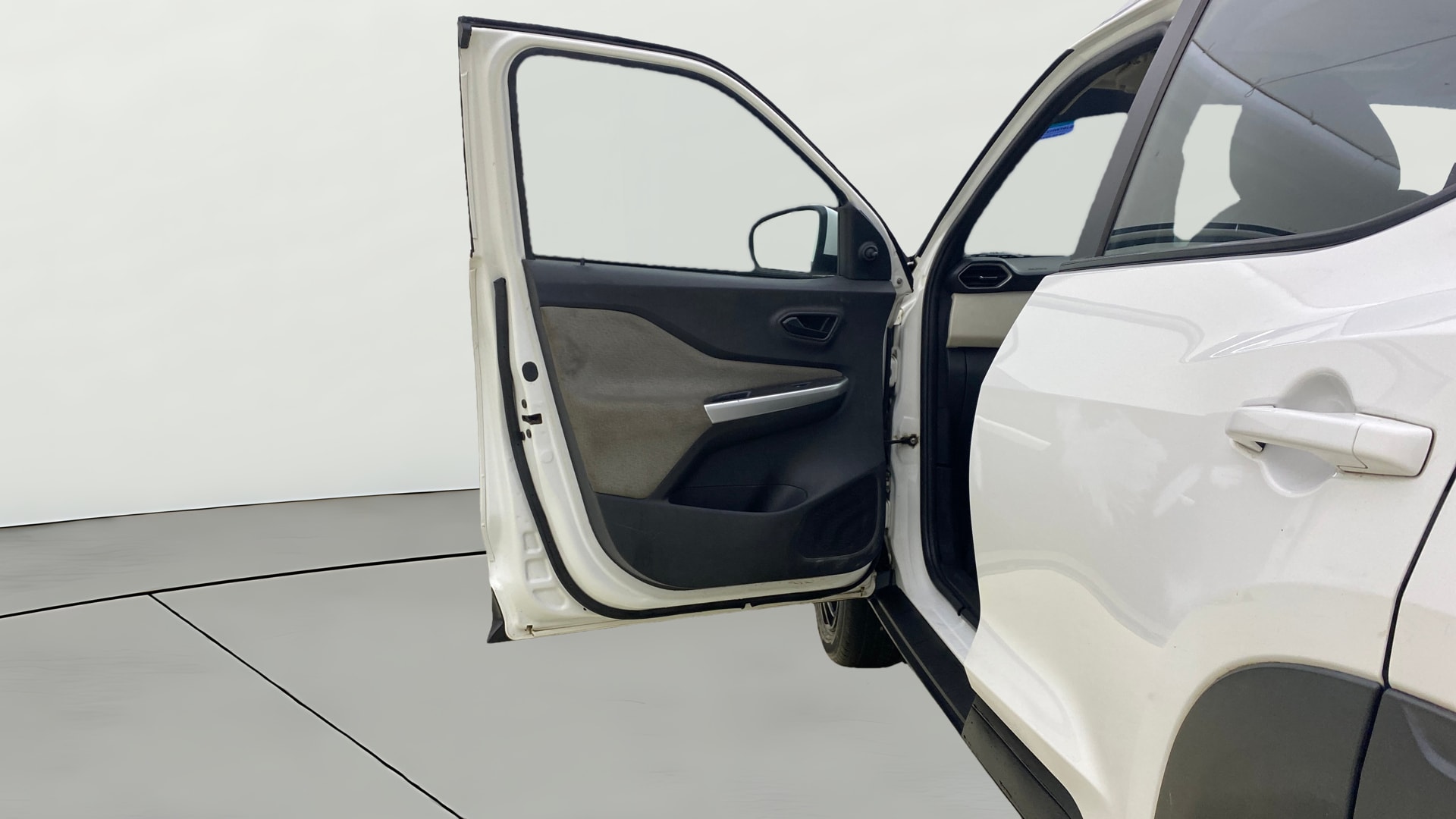 View 2022 Nissan Magnite XE Image 30 Used 2022 Nissan Magnite XE Image 30