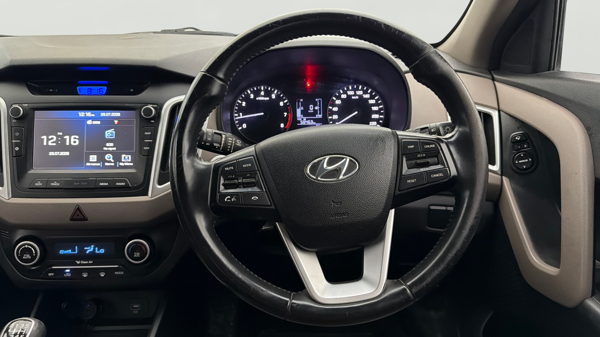 View 2018 Hyundai Creta SX 1.6 Petrol Image 21 Used 2018 Hyundai Creta SX 1.6 Petrol Image 21