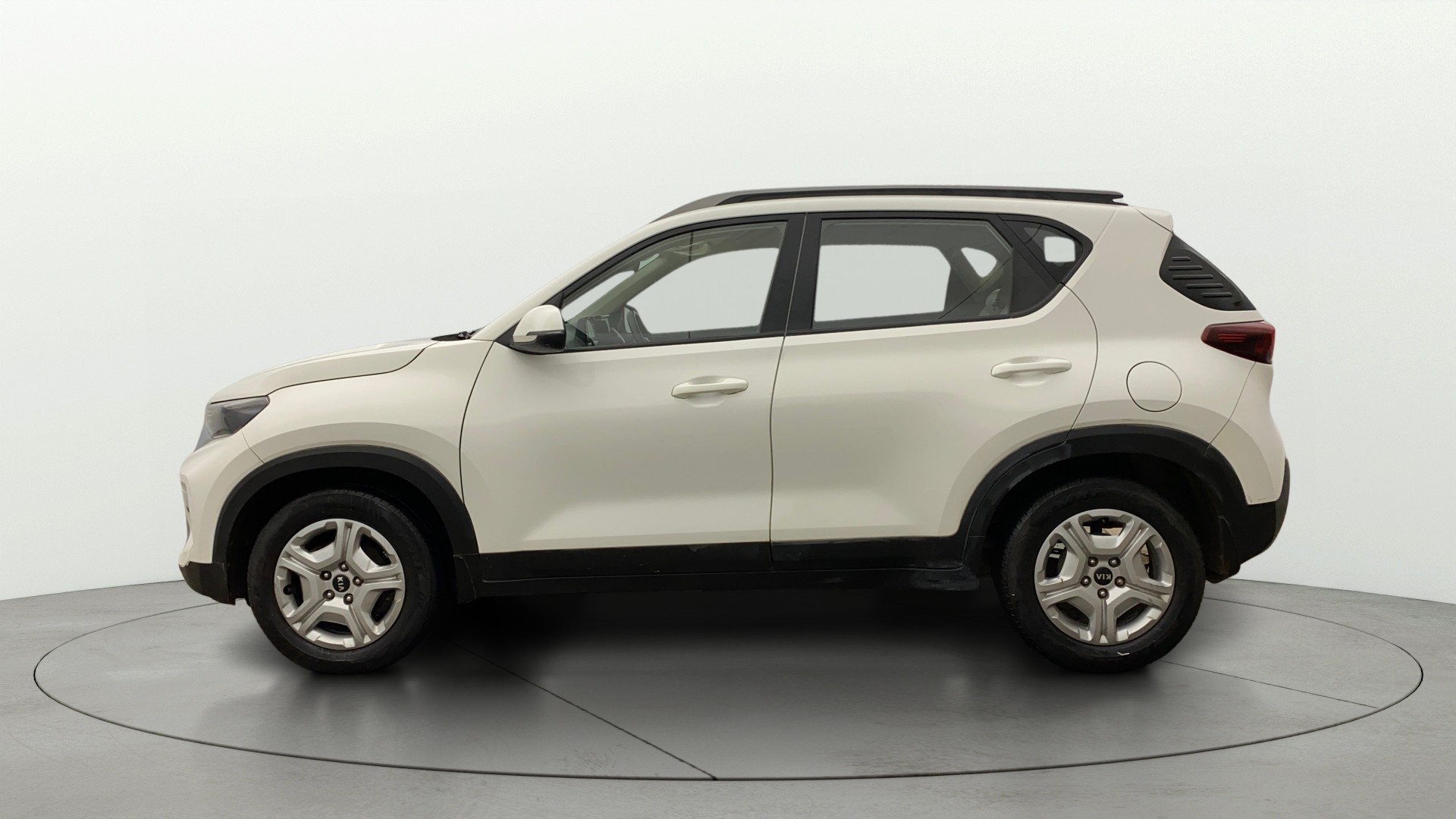 View 2021 Kia Sonet HTK Plus iMT Petrol Image 5 Used 2021 Kia Sonet HTK Plus iMT Petrol Image 5