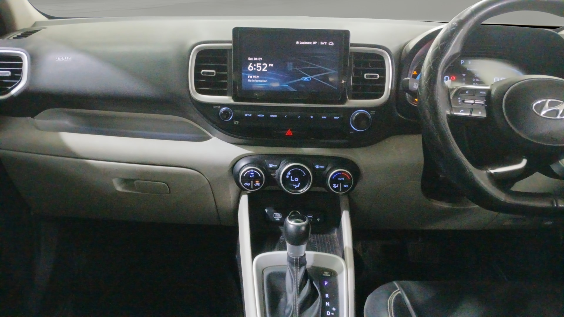 View 2023 Hyundai Venue SX (O) 1.0 Turbo Petrol DCT Image 33 Used 2023 Hyundai Venue SX (O) 1.0 Turbo Petrol DCT Image 33