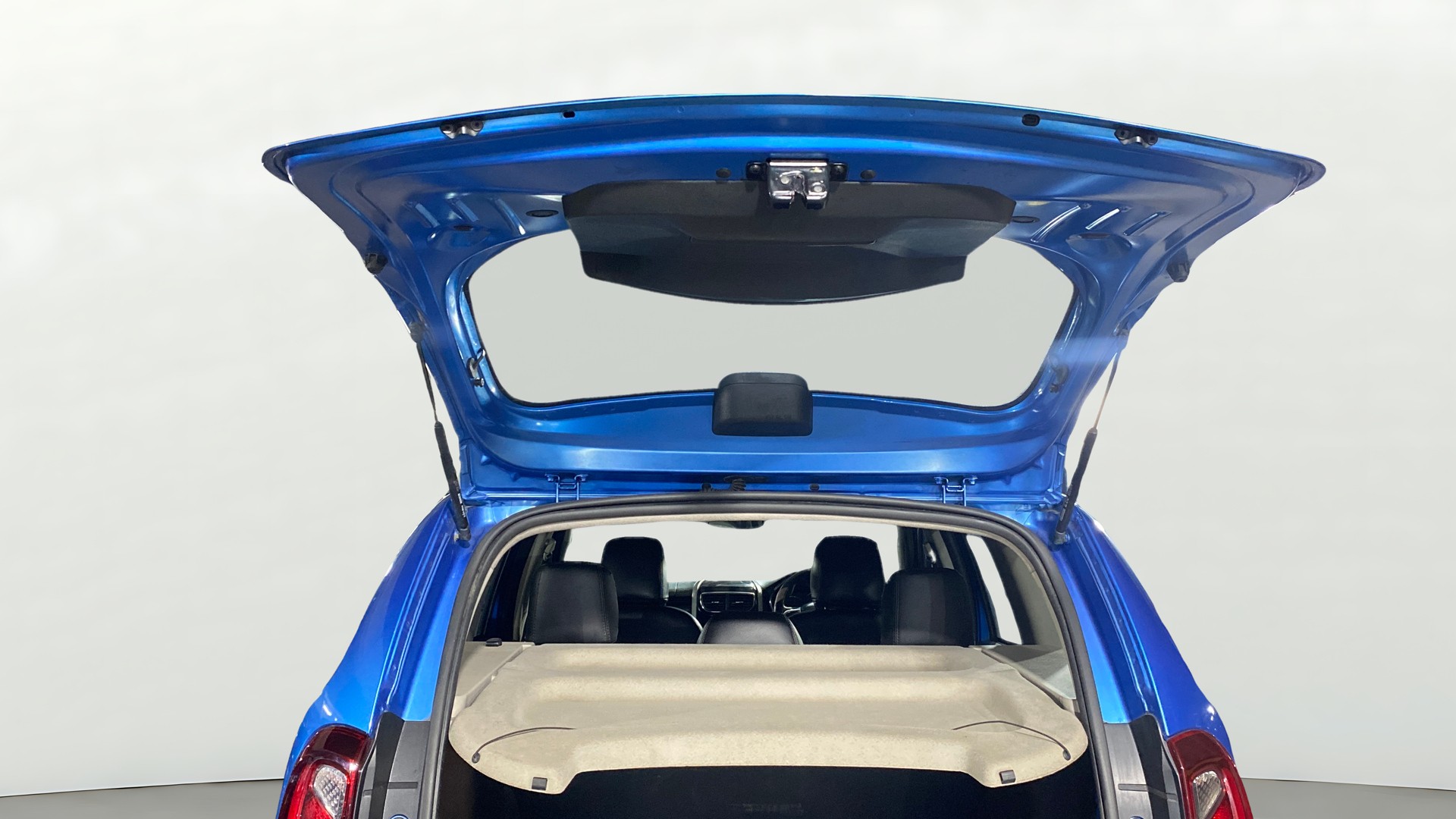View 2020 Renault Duster Petrol RXS BS IV Image 16 Used 2020 Renault Duster Petrol RXS BS IV Image 16