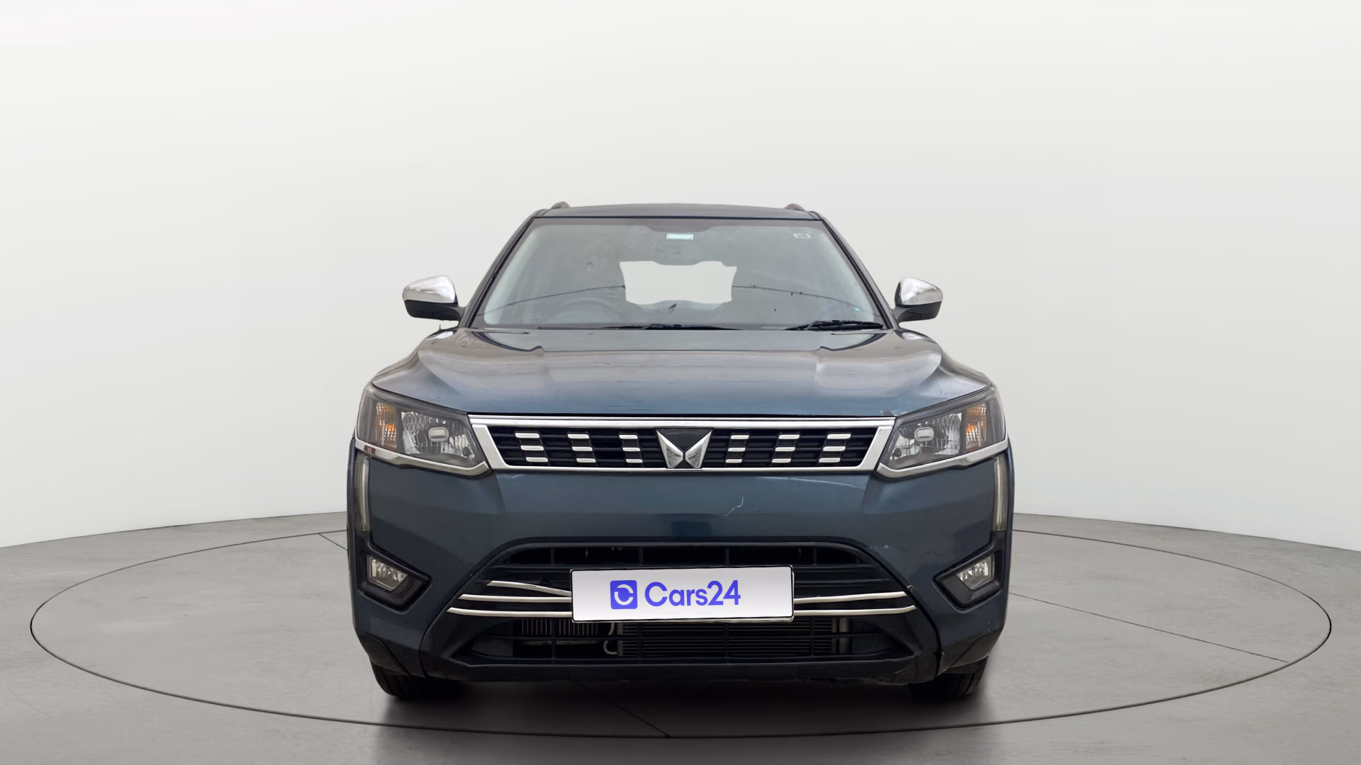 Used 2024 Mahindra XUV300 Used 2024 Mahindra XUV300