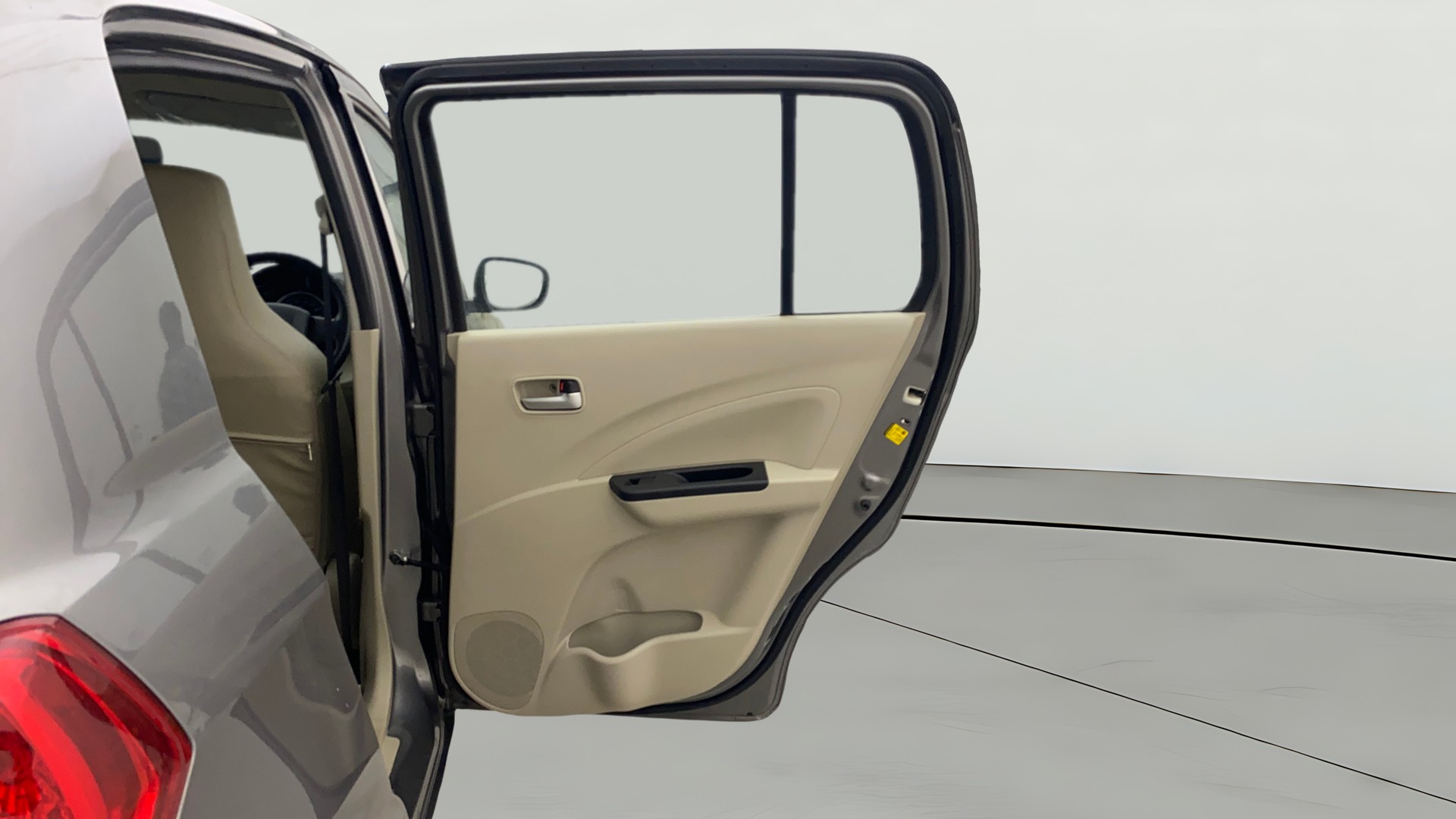 View 2018 Maruti Suzuki 1000 Base Variant Image 7 Used 2018 Maruti Suzuki 1000 Base Variant Image 7