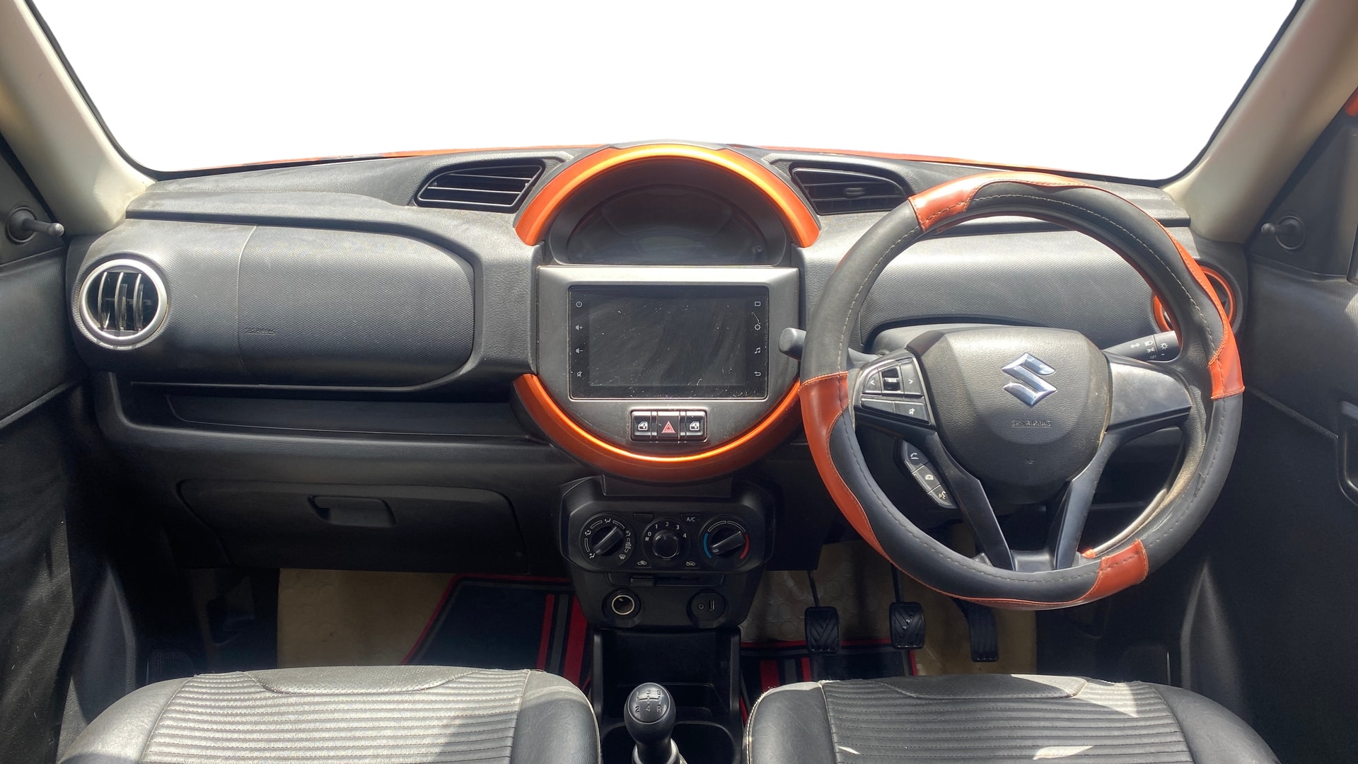 View 2019 Maruti Suzuki 1000 Base Variant Image 15 Used 2019 Maruti Suzuki 1000 Base Variant Image 15