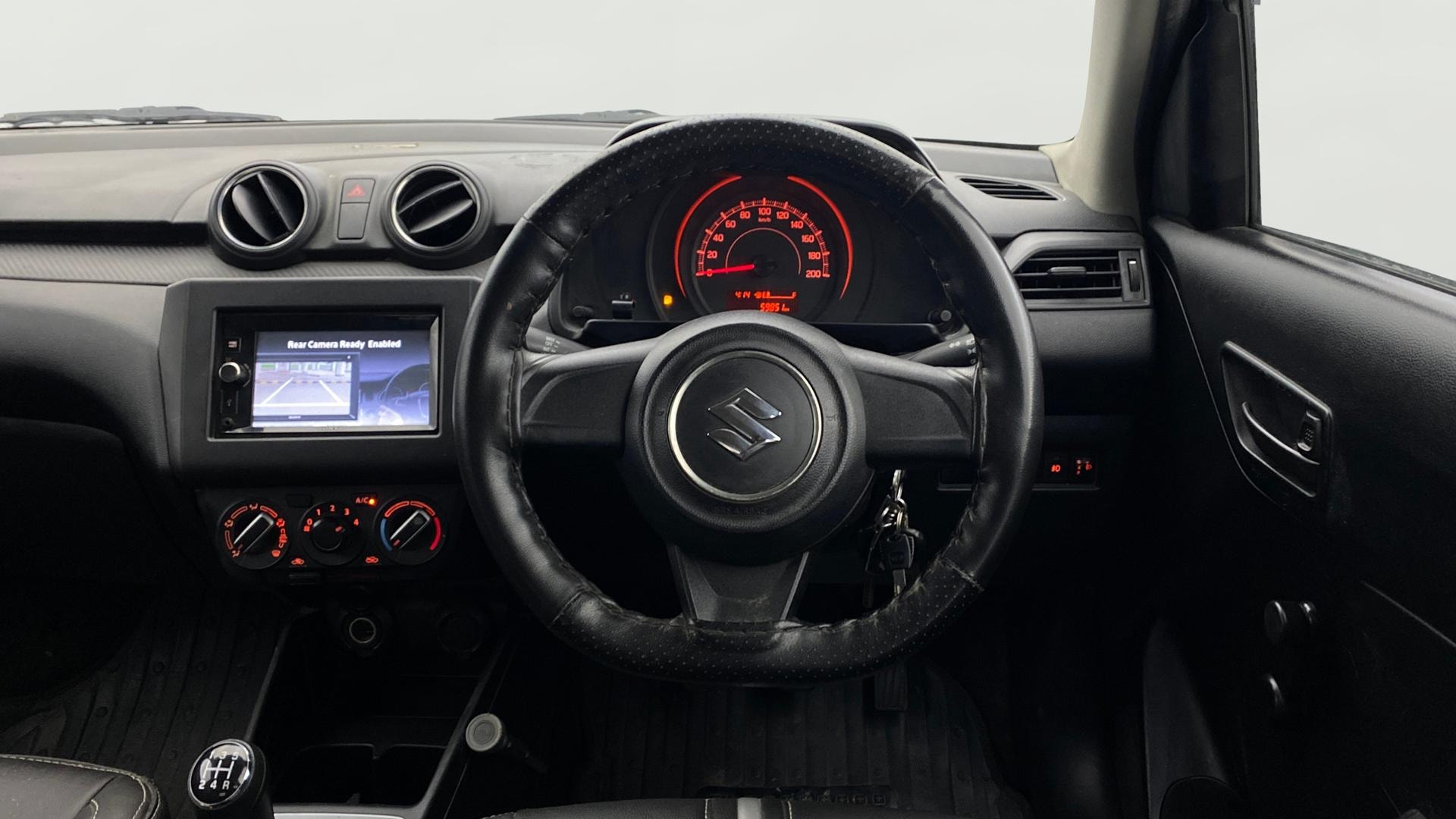 View 2018 Maruti Suzuki 1000 Base Variant Image 20 Used 2018 Maruti Suzuki 1000 Base Variant Image 20